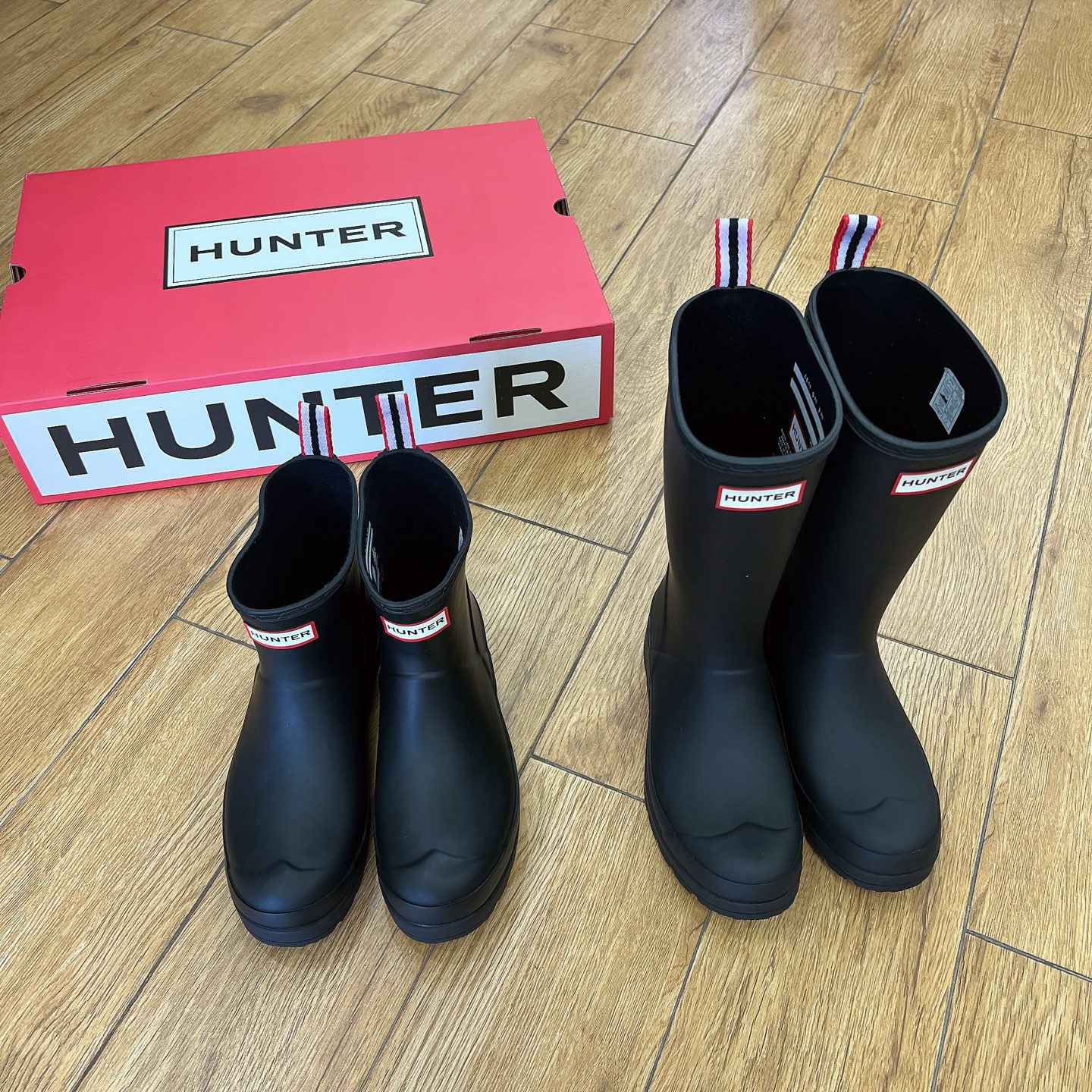 Bobley Factory Introduces $625 Hunter 2025 Long Rain Boots with Classic British Design - 图片 8