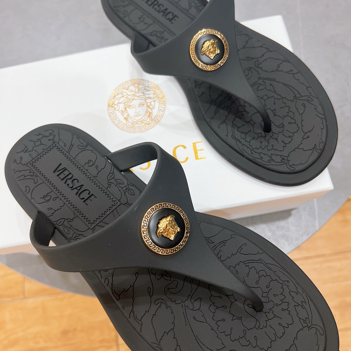 Title: Sanctuary Recreational Trailers: Luxurious Fashion Shoes, Logo Design, Imported Film. Factory price $312. Couple sizes 35-41. - 图片 7