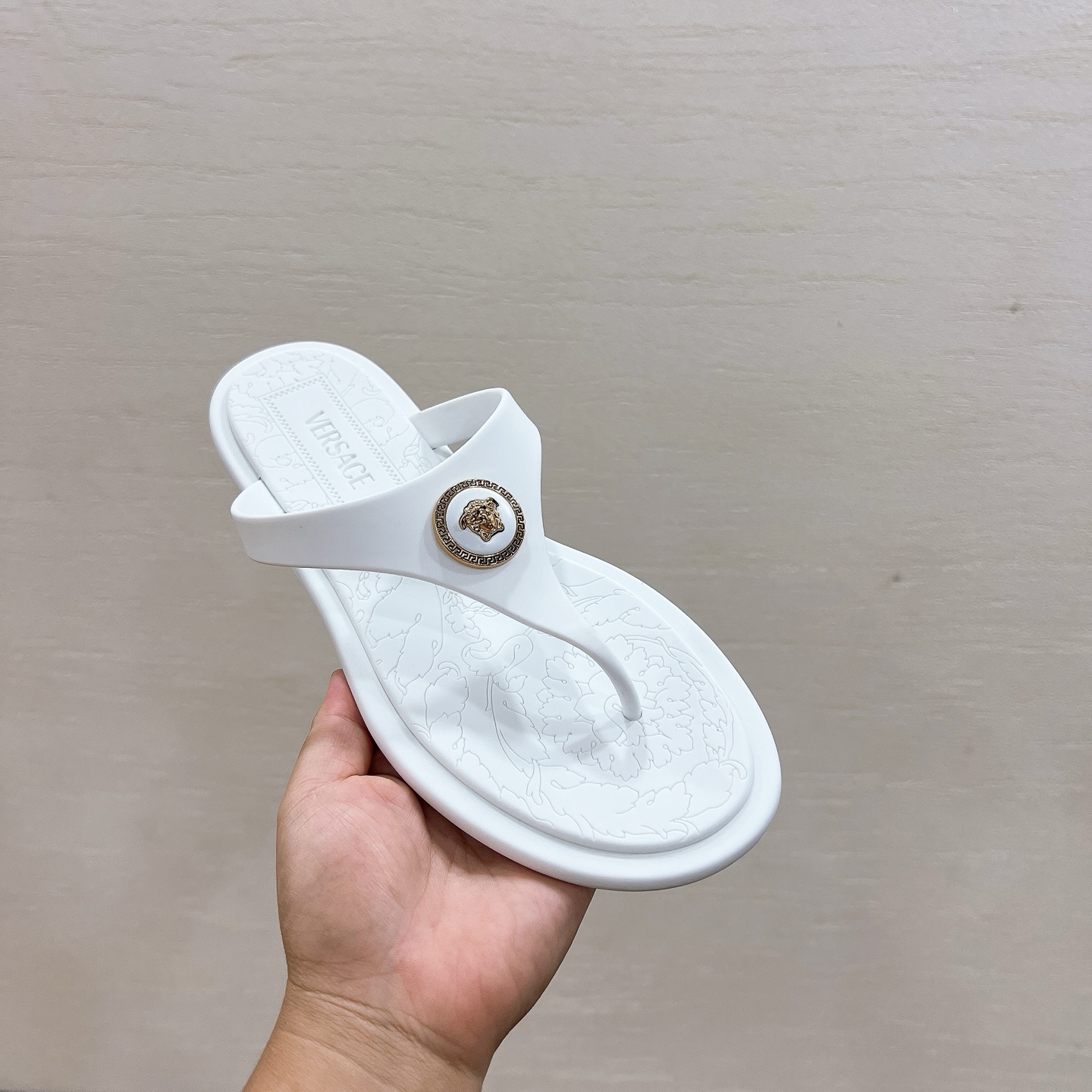 Title: Sanctuary Recreational Trailers with Imported Film and Luxury Design, $312 Factory Price for Sizes 35-41 Summary: Factory-priced luxury trailers with imported film, logo design, and - 图片 3