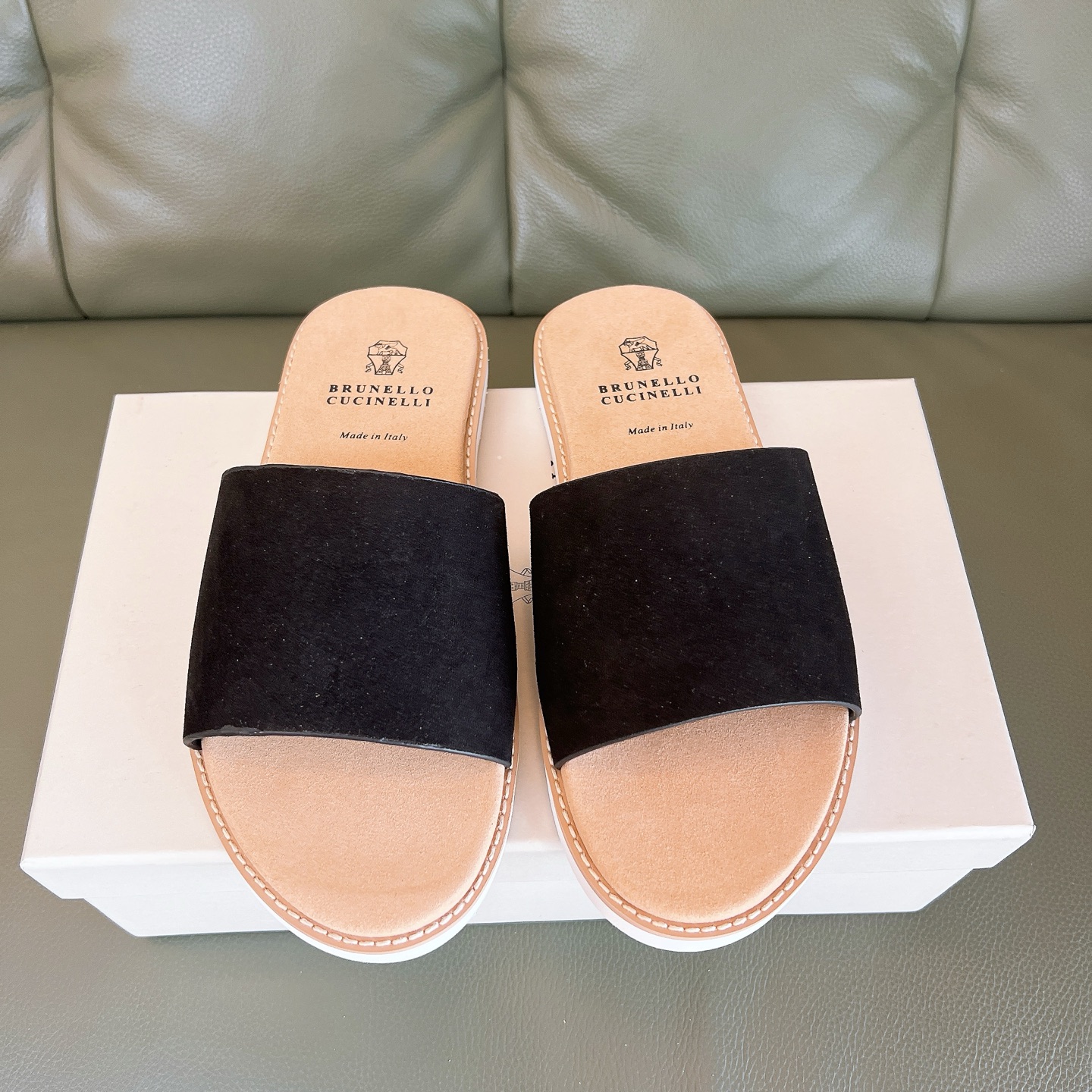 _dvW9st9zi2Z1VVJ-5oTYyd3xs-SasOL3a9xIpLA