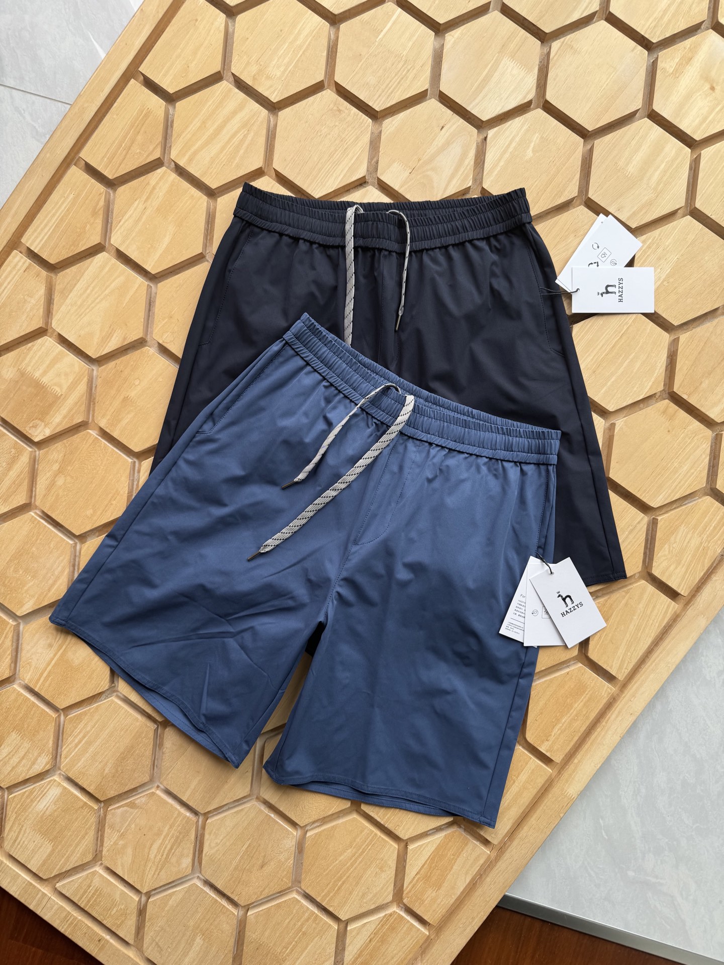 Shorts 05328