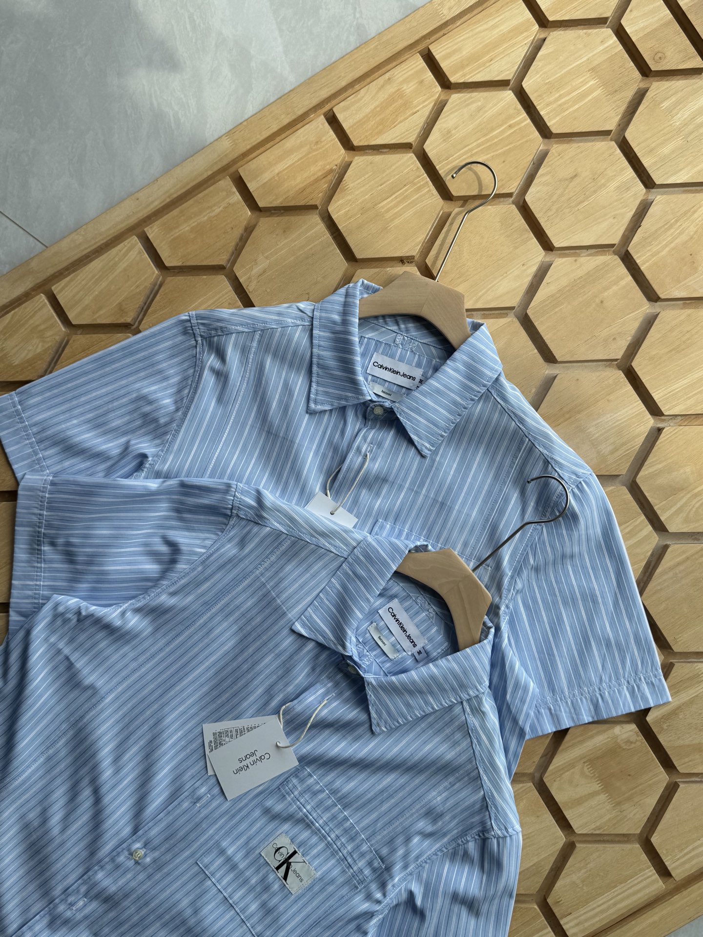 Alternative view of T-Shirt 05332