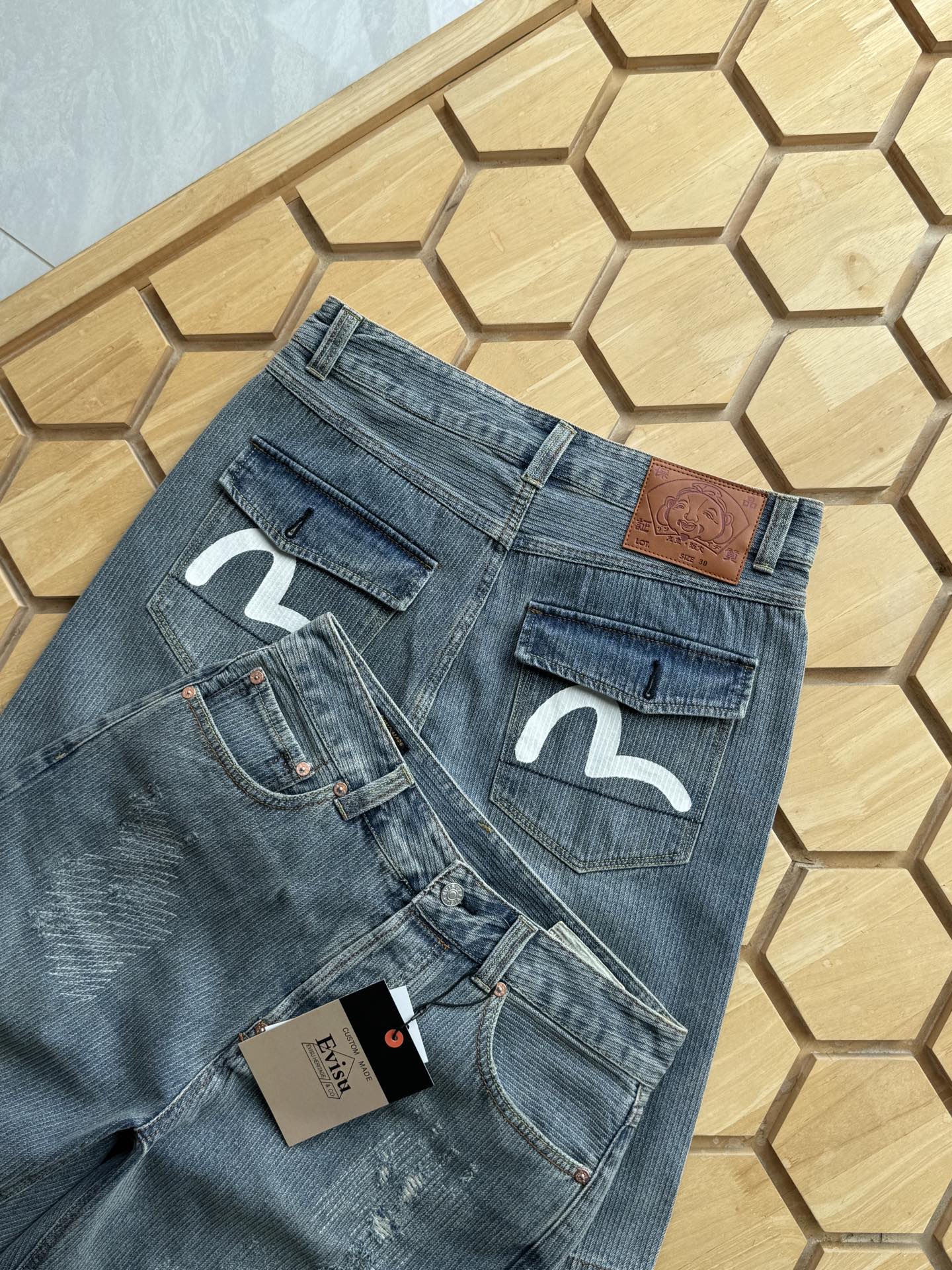 Alternative view of Jeans 05329