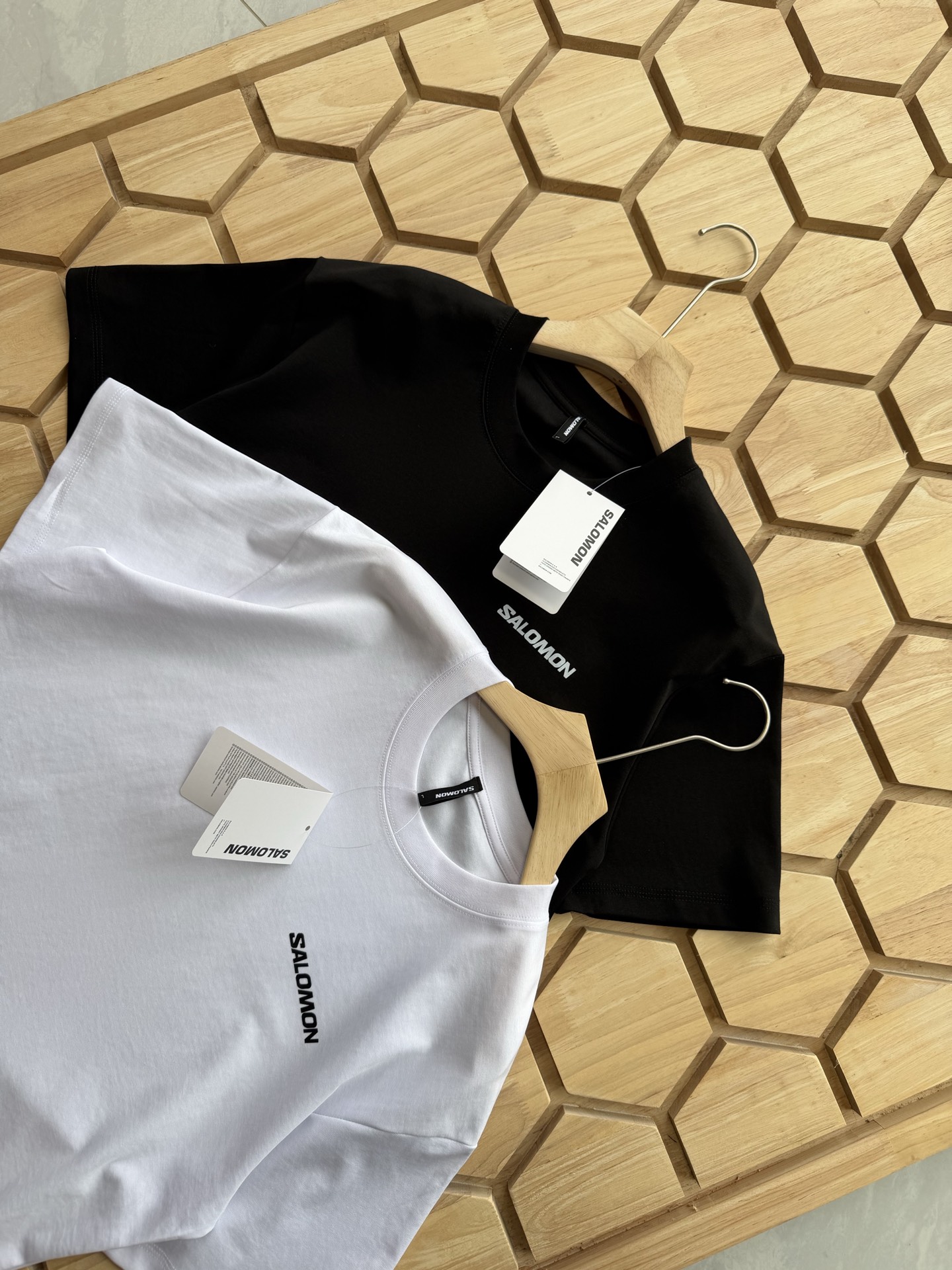 Alternative view of T-Shirt 04387