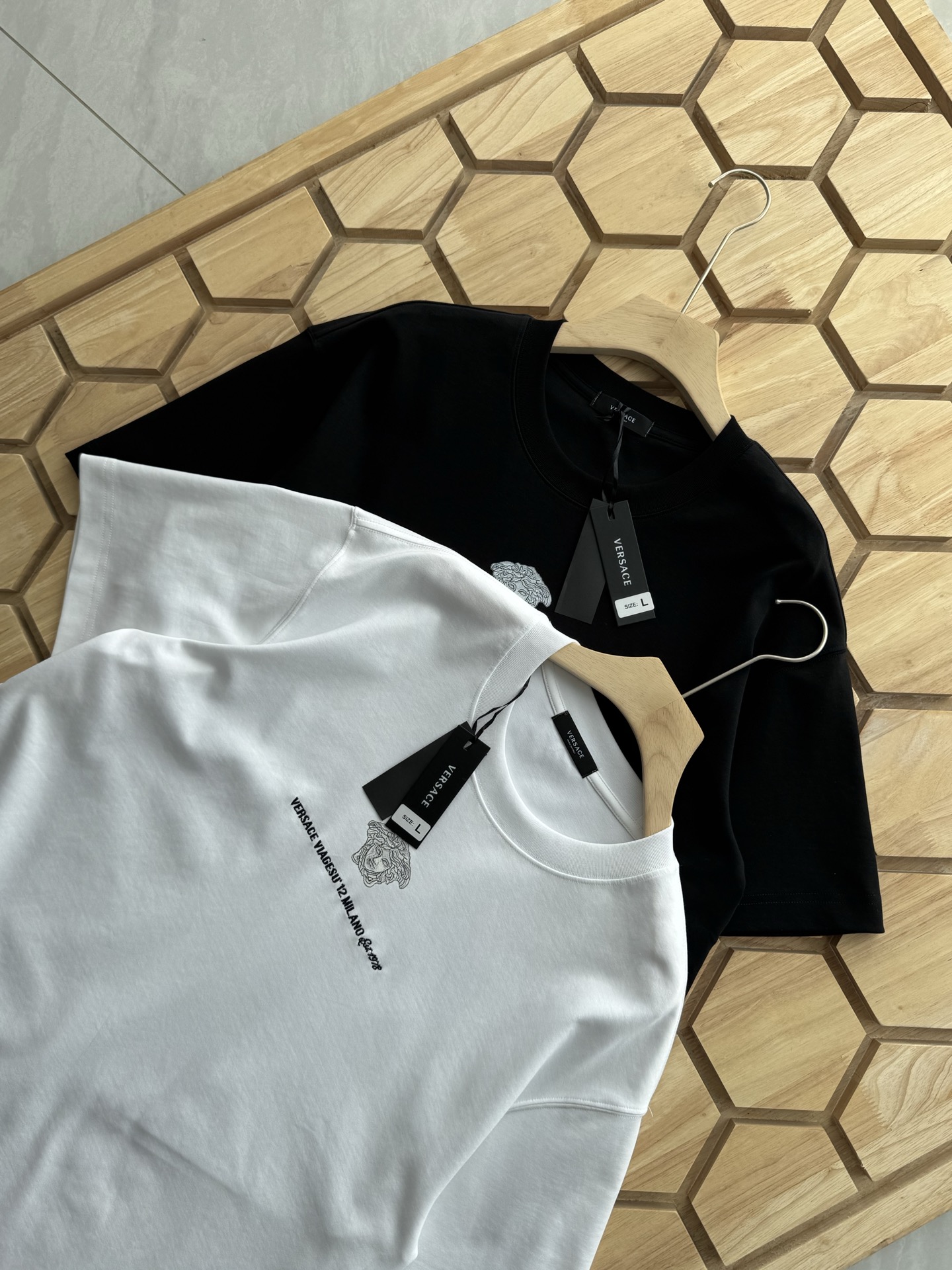 Alternative view of T-Shirt 05248