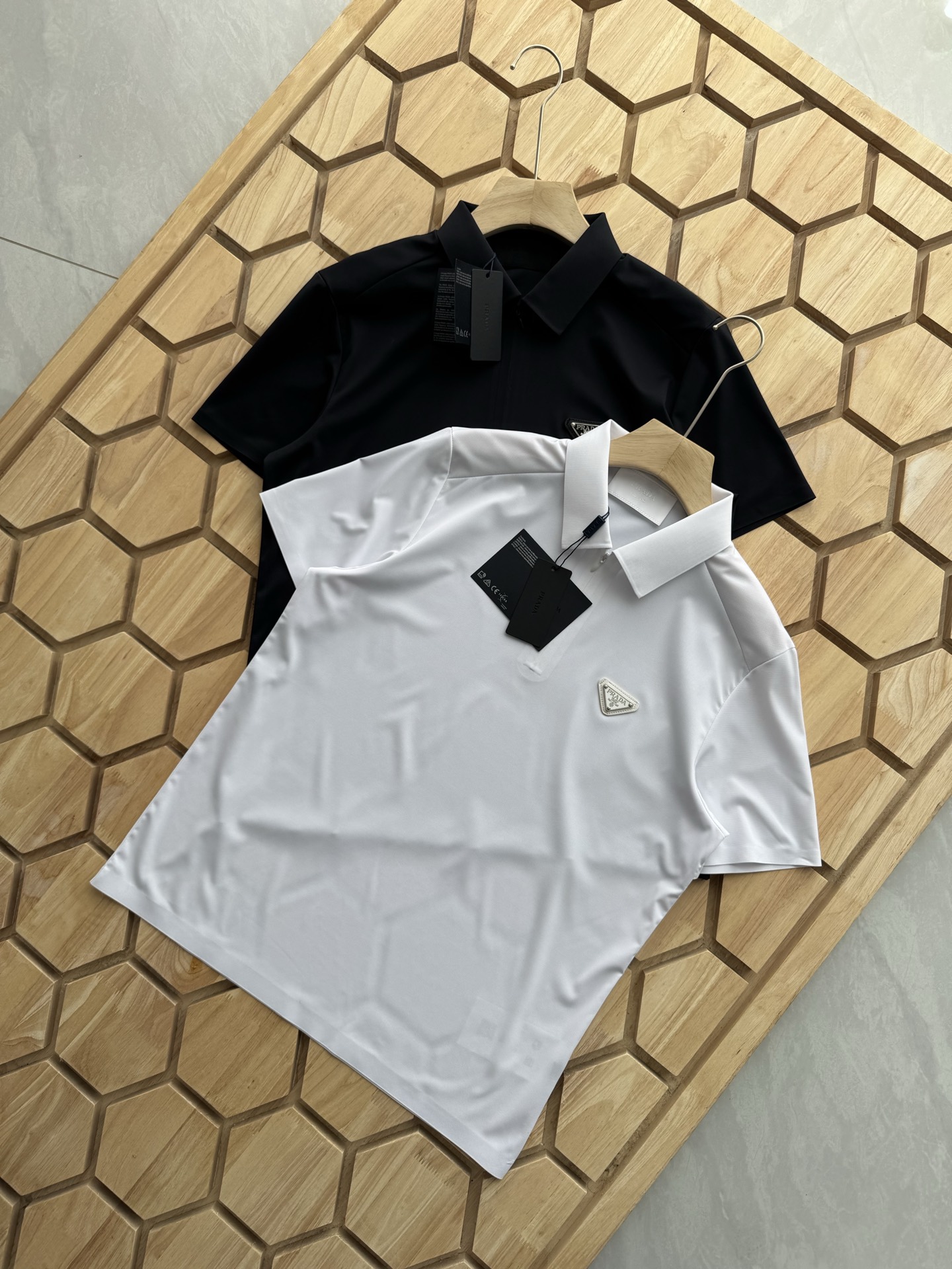 Prada T-Shirt 04377