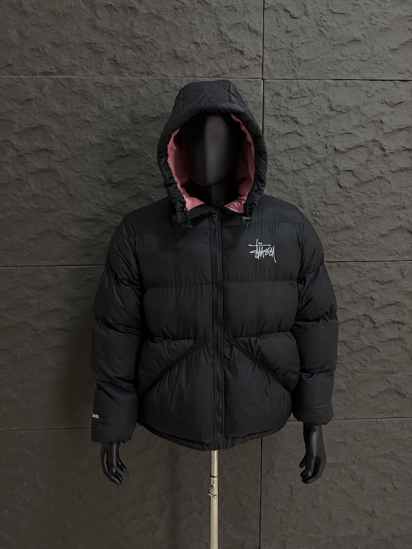 145💰售后不停
Stussy 2024 秋季系列 Micro Ripstop Down Parka 纯色百搭拉链连帽羽绒服
尺码:M-XXL