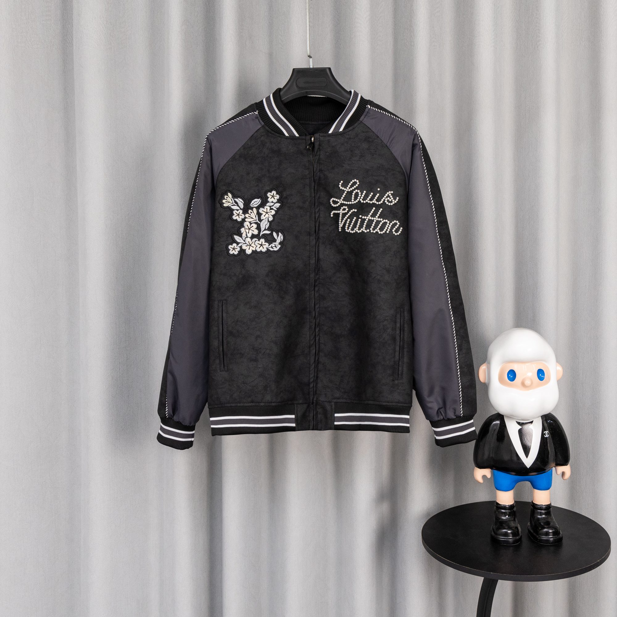 ז’קט ביסבול מוני לוי ויטון ביצוע צמחי ומושלם למדים, קלאסי!