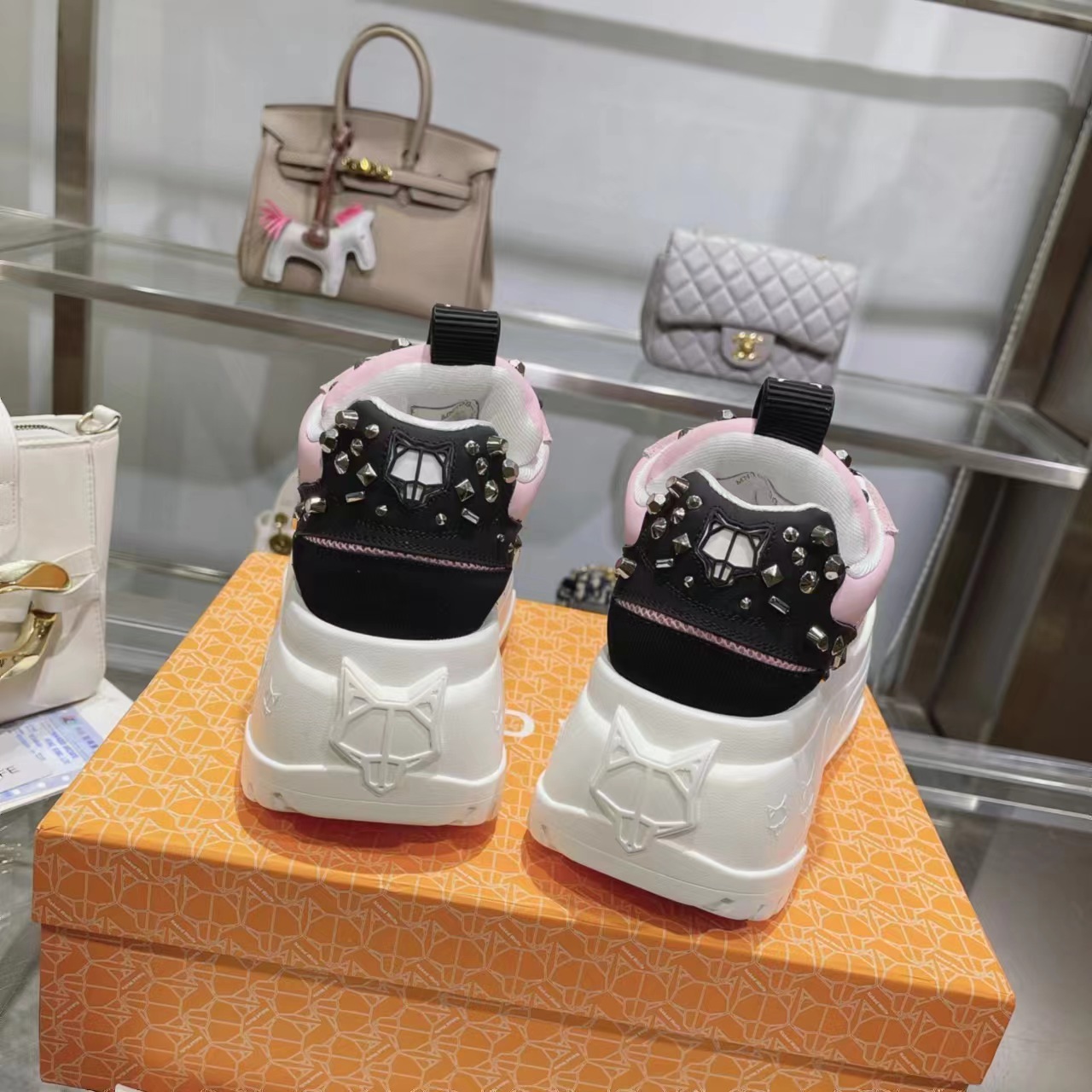 New NAKEEDWOLFE Shoes 2023 Collection: Comfortable, Stylish, and Lightweight with Oxen Skin - 图片 7