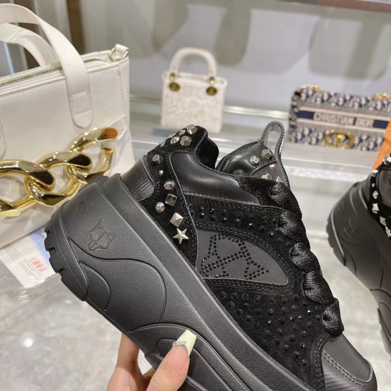 New NAKEEDWOLFE 2023 Collection: Comfortable Heeled Boots for Petite Women - 图片 7