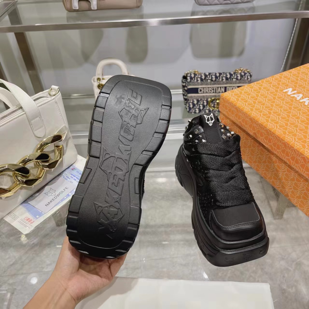 New NAKEEDWOLFE 2023 Collection: Comfortable Heeled Boots for Petite Women - 图片 8