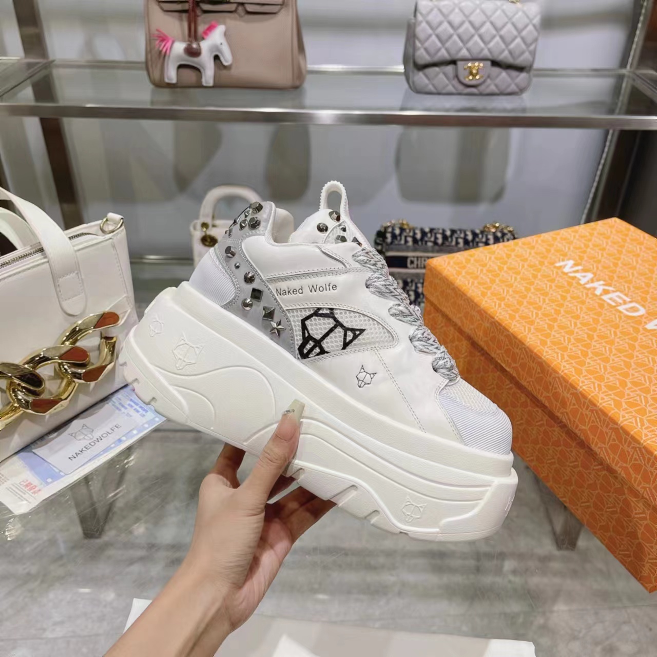 New NAKEEDWOLFE Collection 2023: Comfortable, Stylish Heeled Shoes for Petite Women - 图片 3