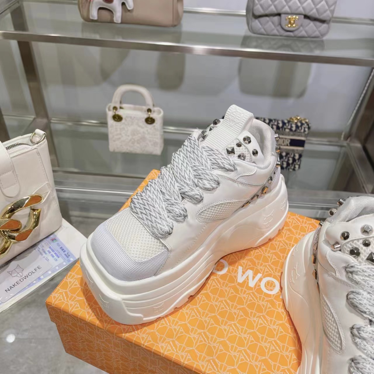 New NAKEEDWOLFE Collection 2023: Comfortable, Stylish Heeled Shoes for Petite Women - 图片 6
