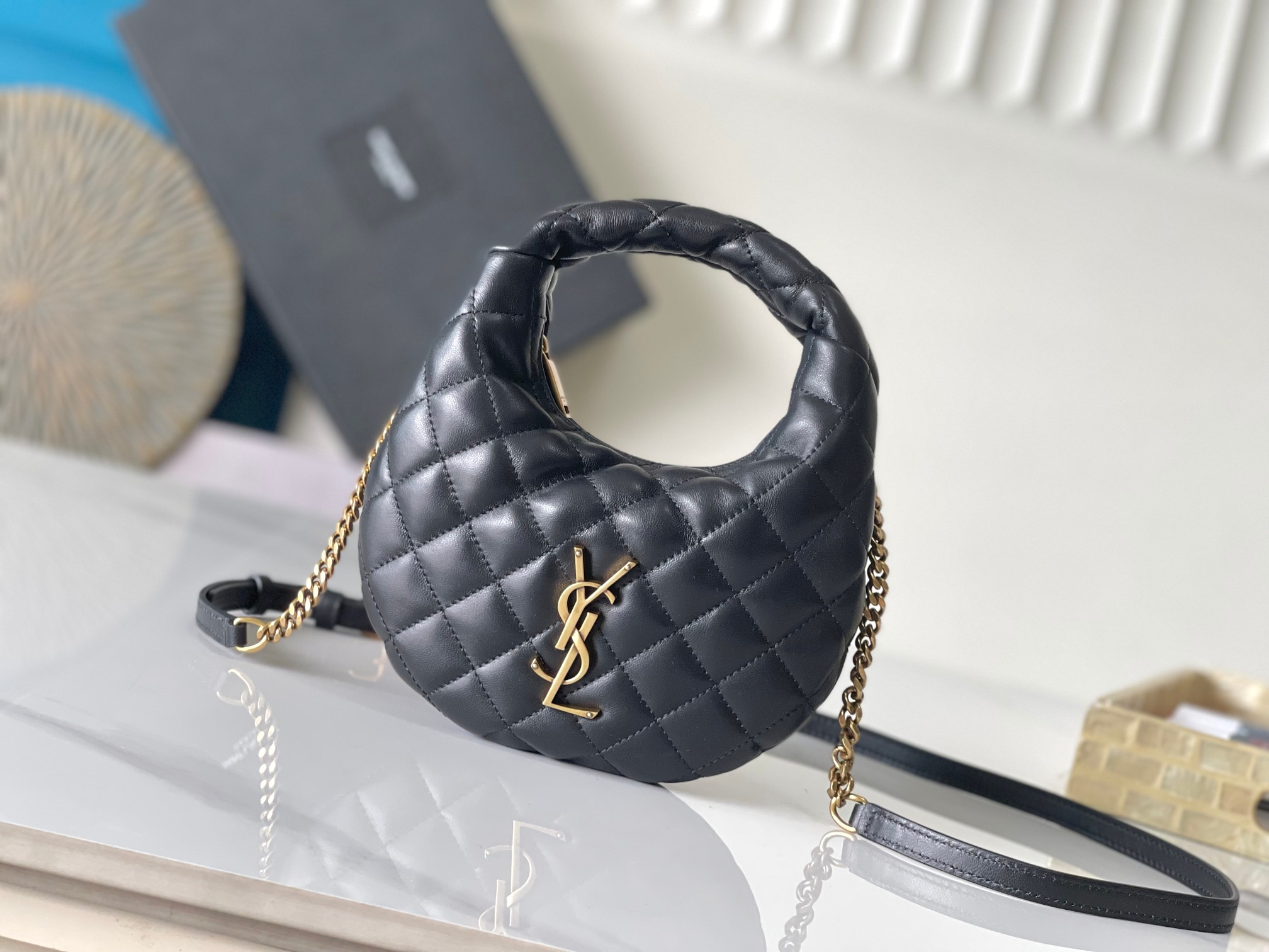 Cuir d'agneau matelassé losange mini sac à main bandoulière