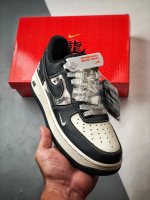Air Jordan Force 1 الأحذية Air Jordan أسود . 1 Air Jordan Force 1 الأحذية Air Jordan أسود .