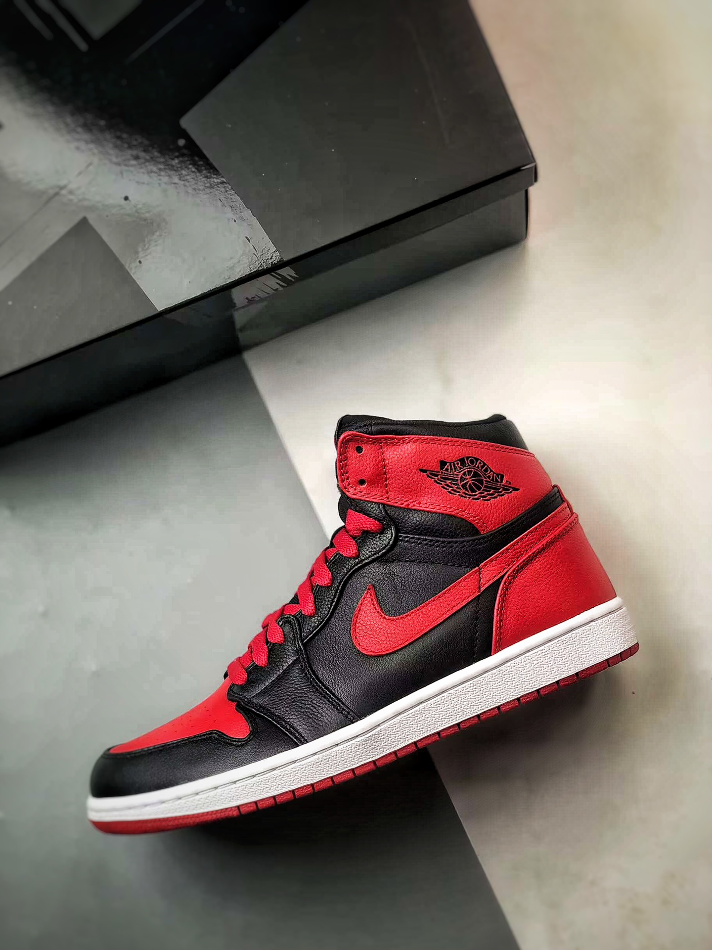 Air Jordan 1 Retro Banned 黑红禁穿 S2纯原生产线 432001-001