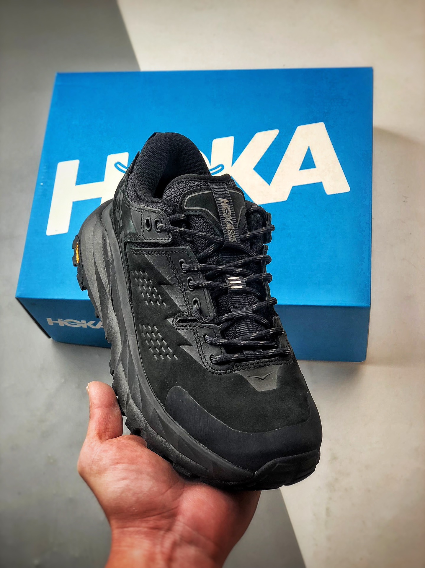 Hoka One One Kaha Low GTX 黑色 卡哈耐磨減震低帮户外功能运动鞋  1118586-BCCG
