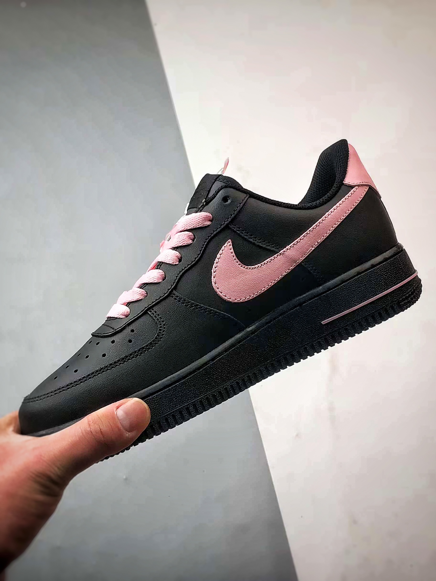 【定制球鞋】Air Force 1 Low 粉色双钩 黑粉 经典休闲运动板鞋  CW2288-028
