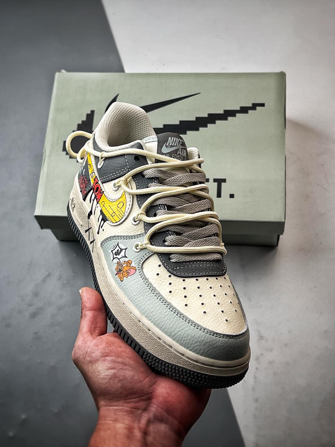 Air Force 1 Low 汤姆和杰瑞抽绳绑带  KS6896-555