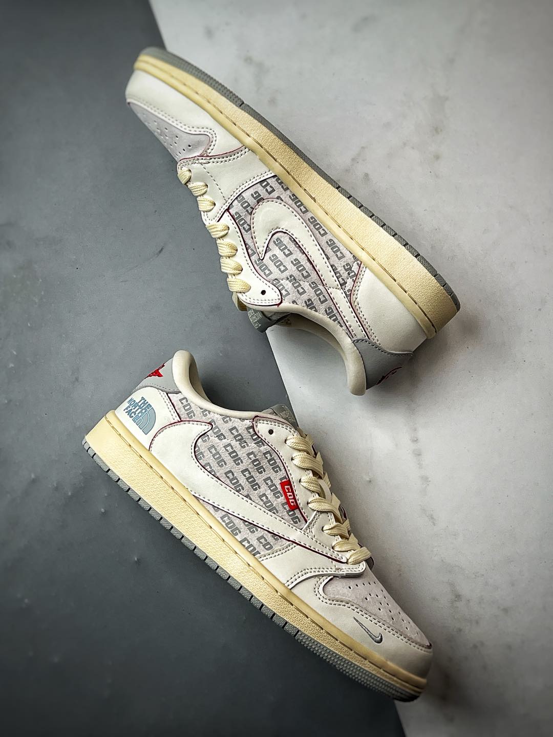 Air Jordan 1 Low OG ”高端定制” 北面米白红线倒钩 AG3702-808
