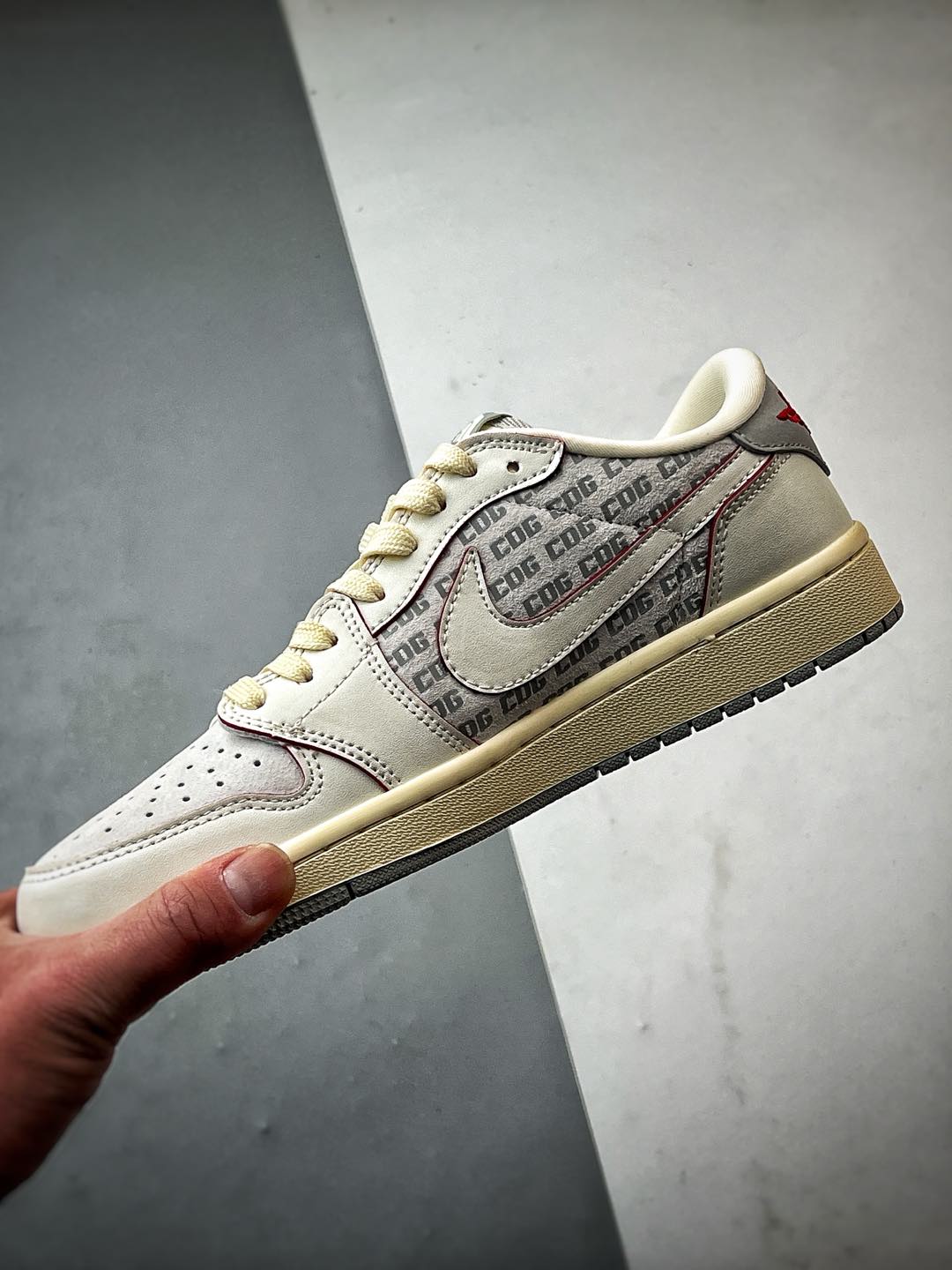 Air Jordan 1 Low OG ”高端定制” 北面米白红线倒钩 AG3702-808