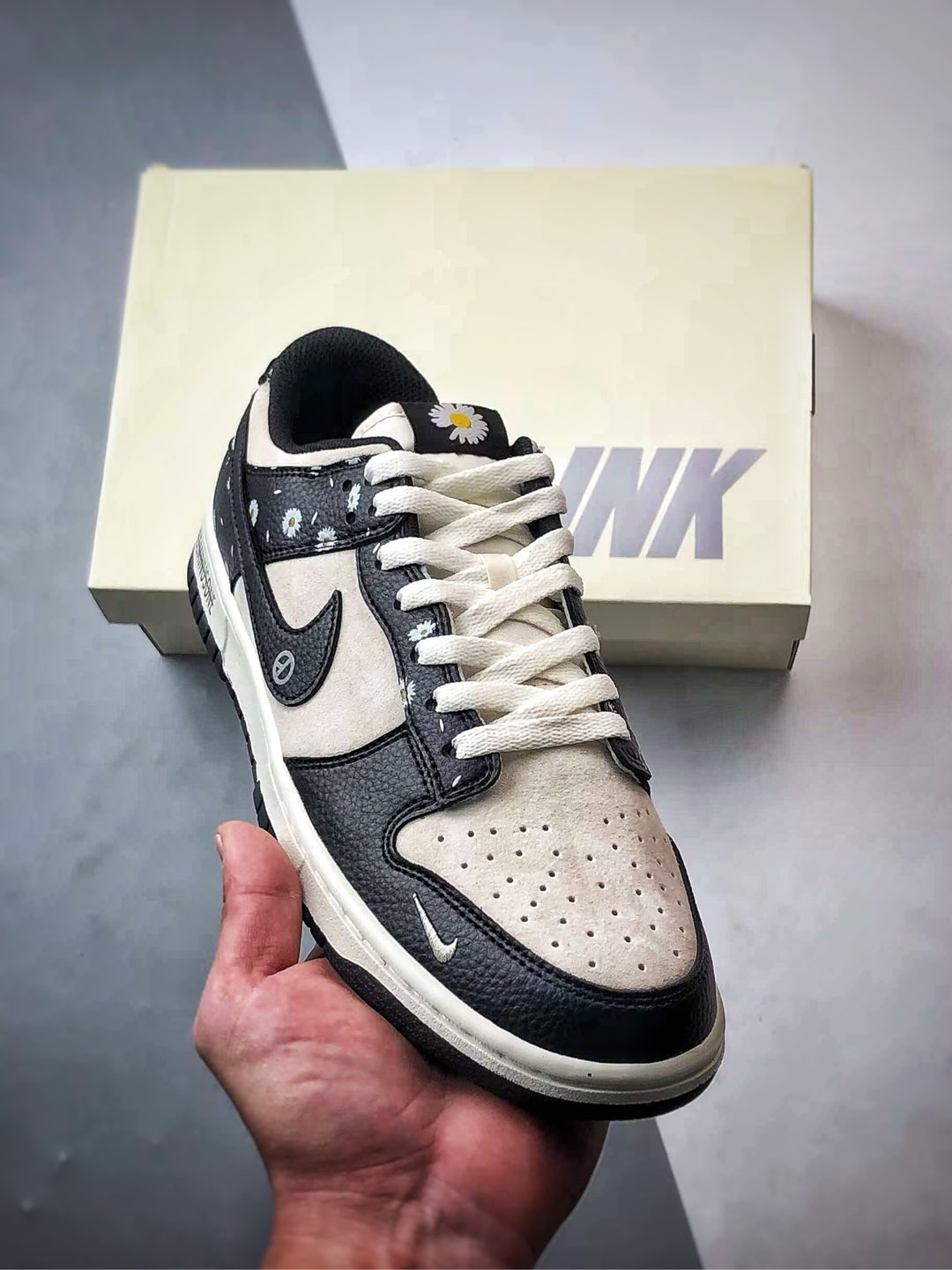 NK Dunk Low Retro ”DIY高端定制” 小雏菊印花米白黑 低帮休闲运动板鞋 DJ2024-069