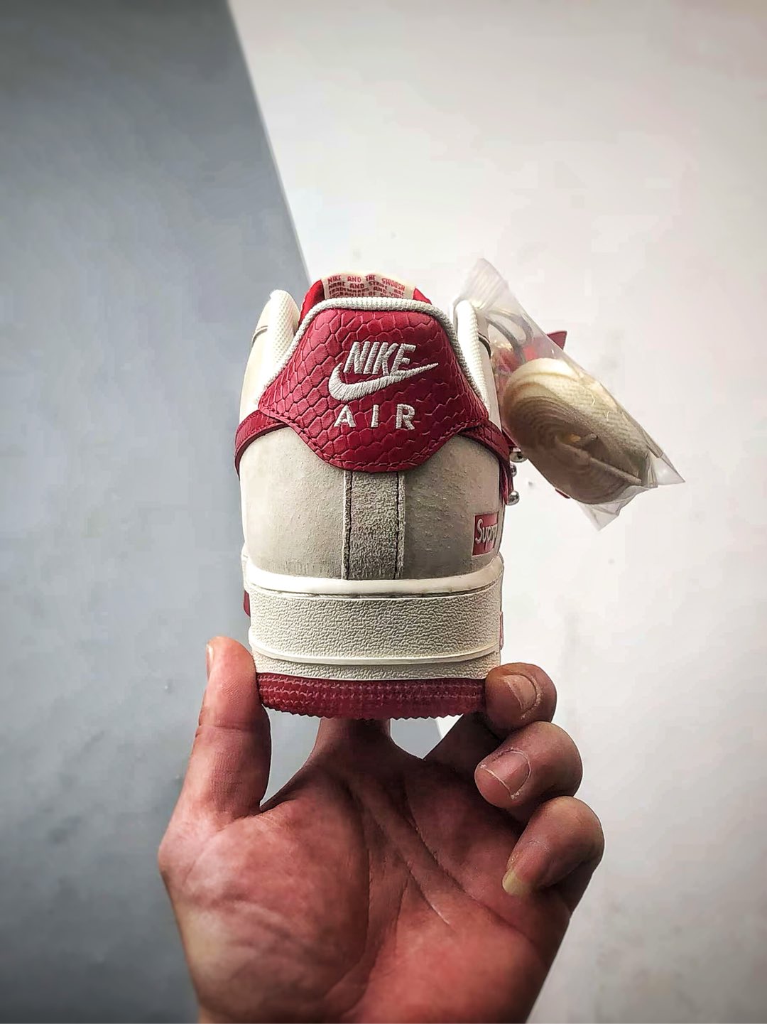 Sup x Air Force 1 Low 蛇年米灰红   FHH7518-032