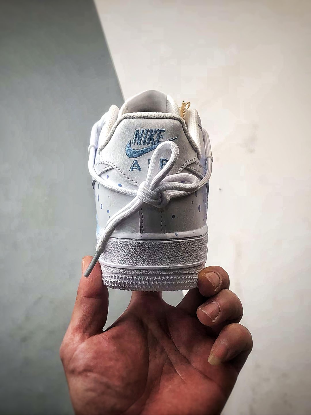 【定制球鞋】Air Force 1 Low 圣诞瓢雪 蓝白抽绳绑带 经典休闲运动板鞋  ZH0316-057