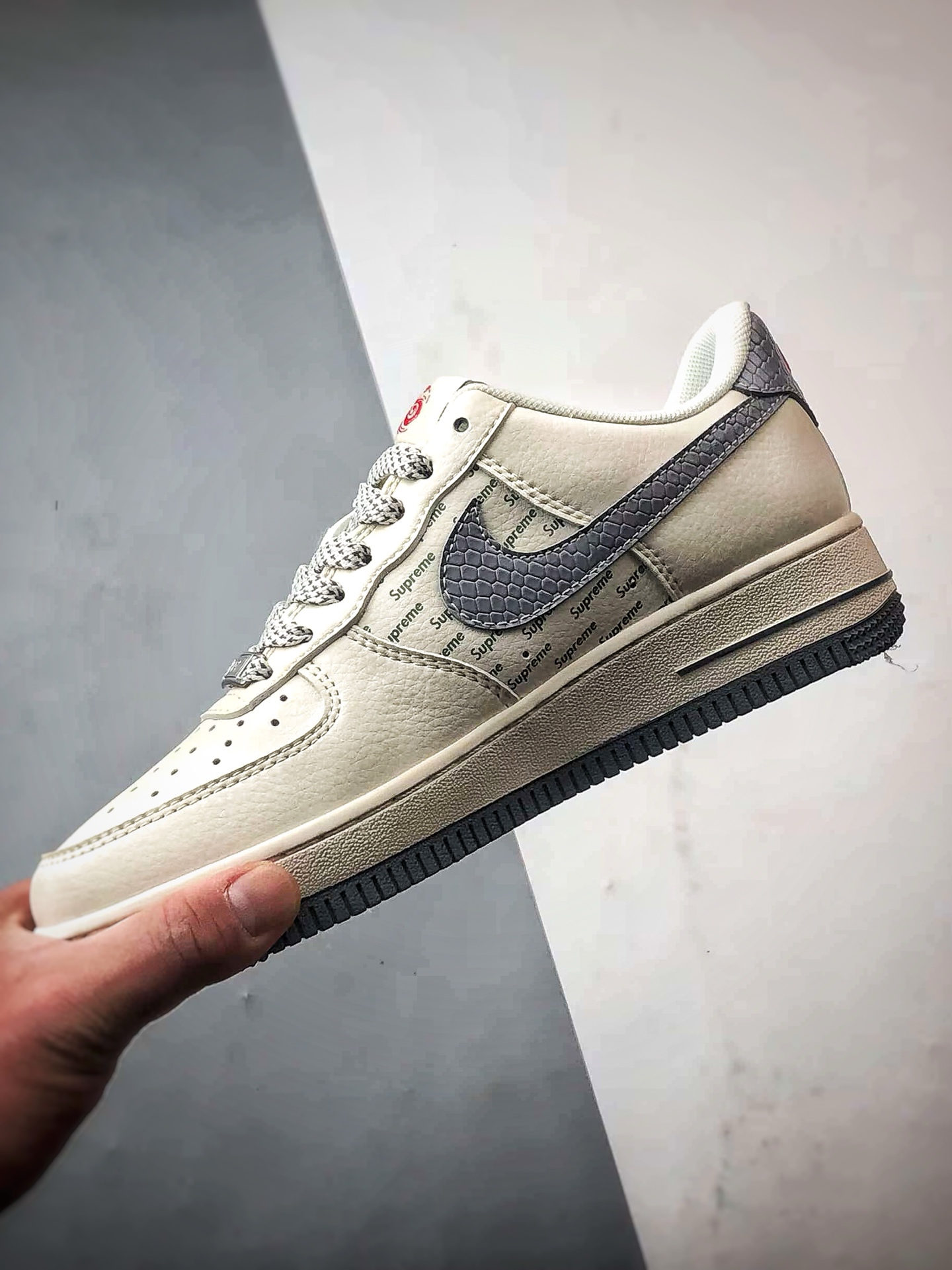 Sup x Air Force 1 Low 蛇年米白灰  XS1958-503