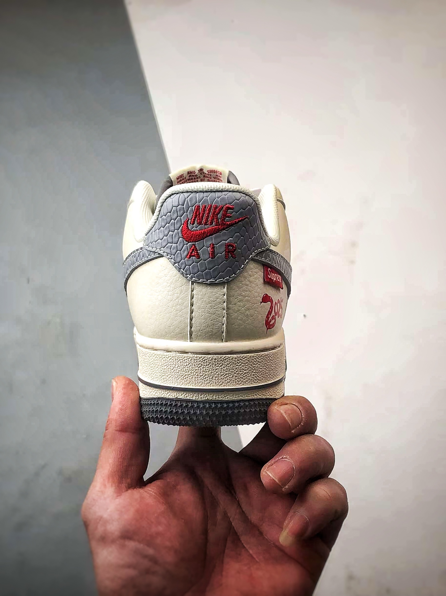 Sup x Air Force 1 Low 蛇年米白灰  XS1958-503