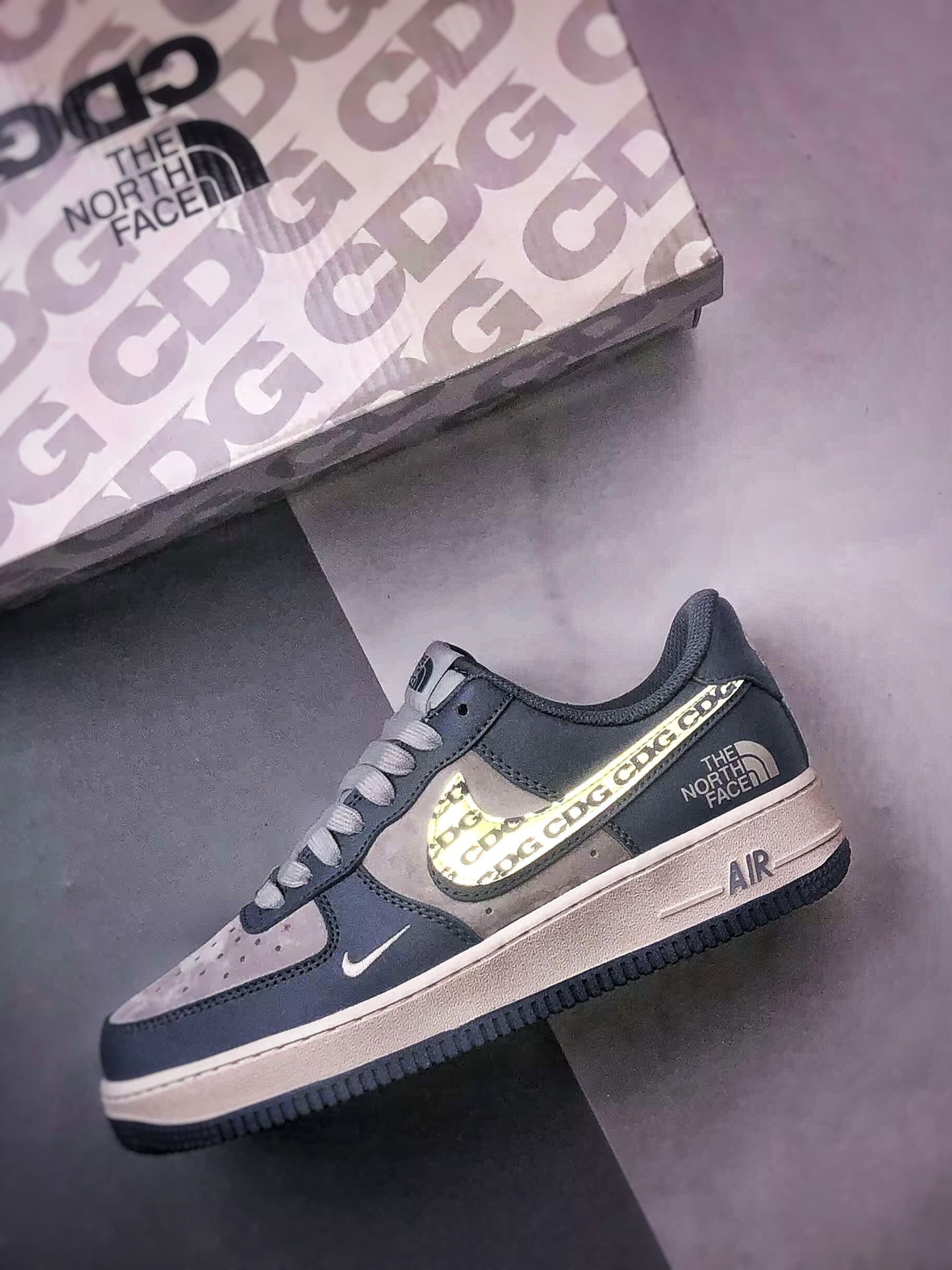 TNF x Air Force 1 Low 灰蓝反光双钩  DM6868-051