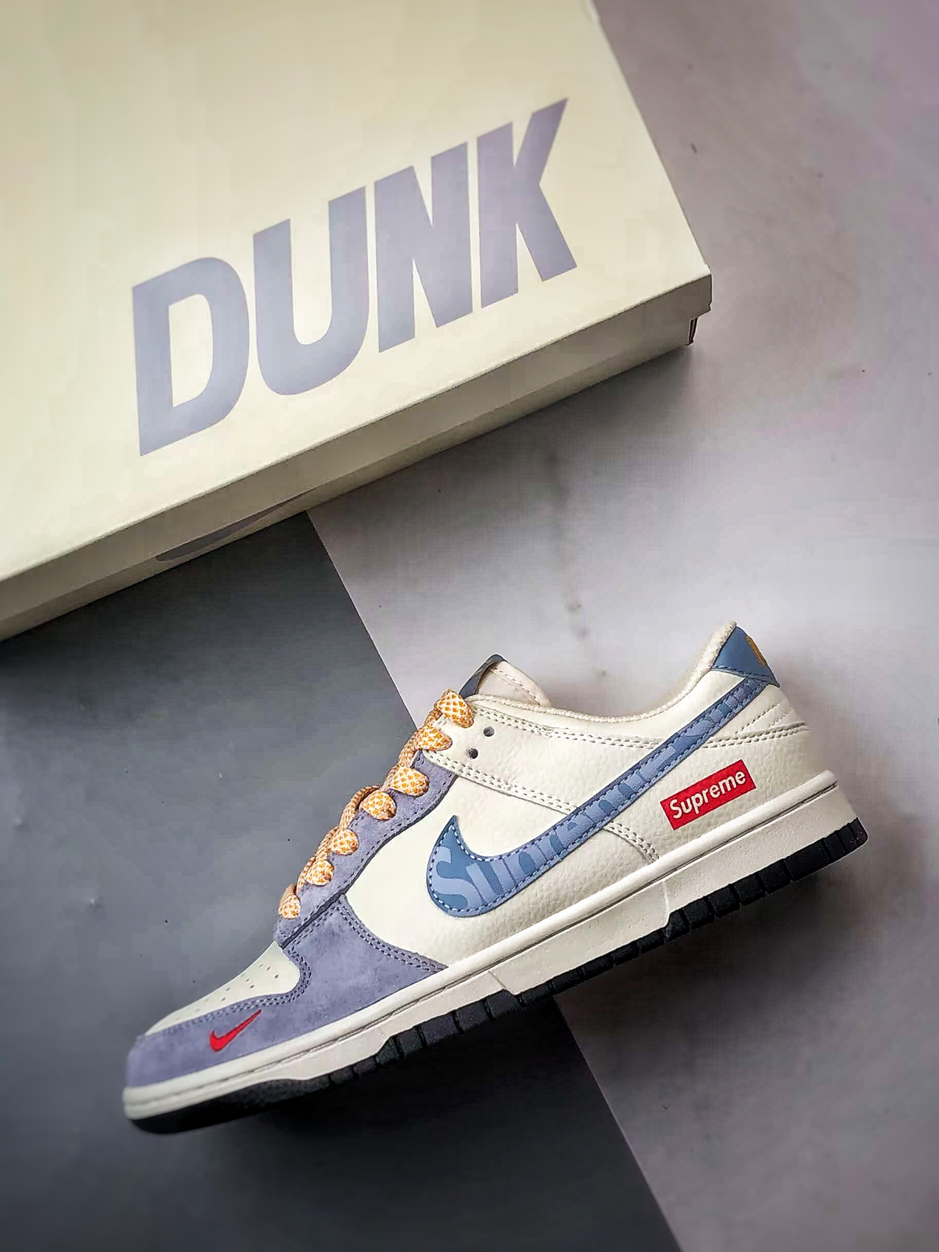 NK Dunk Low Retro ”DIY高端定制” Sup米白蓝反光钩低帮休闲运动板鞋   DJ2024-114