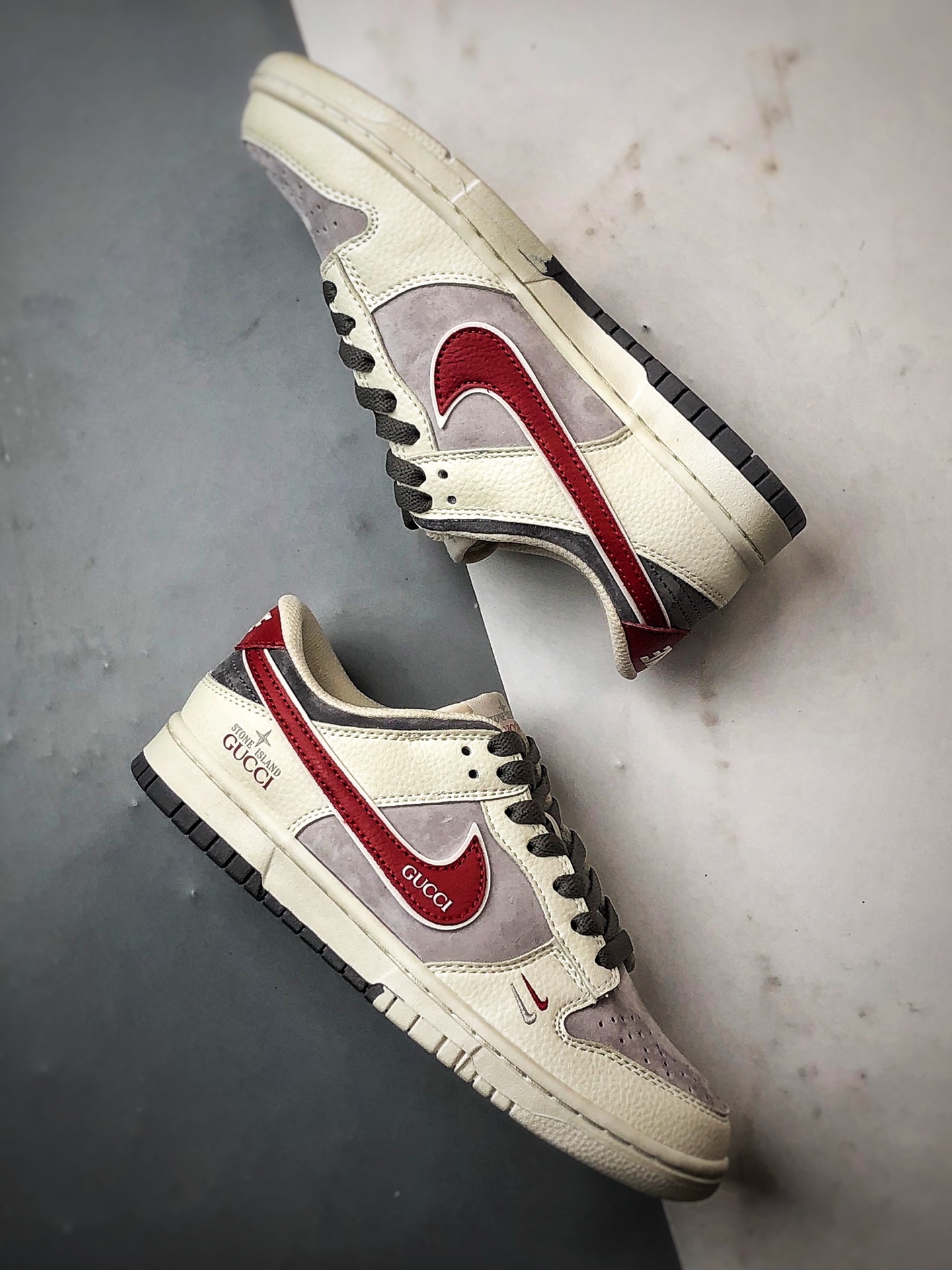 NK Dunk Low Retro ”DIY高端定制” 迪奥米灰红钩 低帮休闲运动板鞋  DJ2024-124