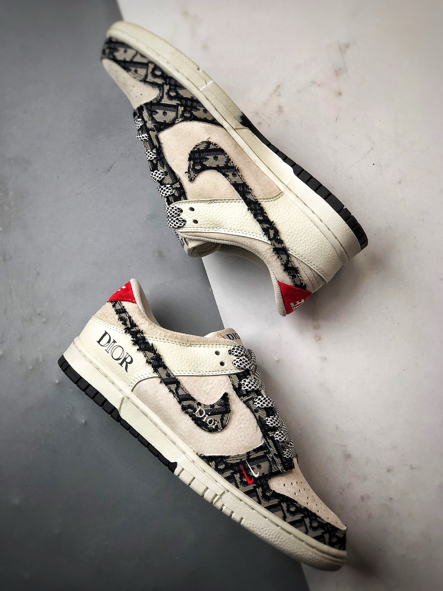 NK Dunk Low Retro ”DIY高端定制” 迪奥米黑牛仔花纹 低帮休闲运动板鞋  DJ2024-131