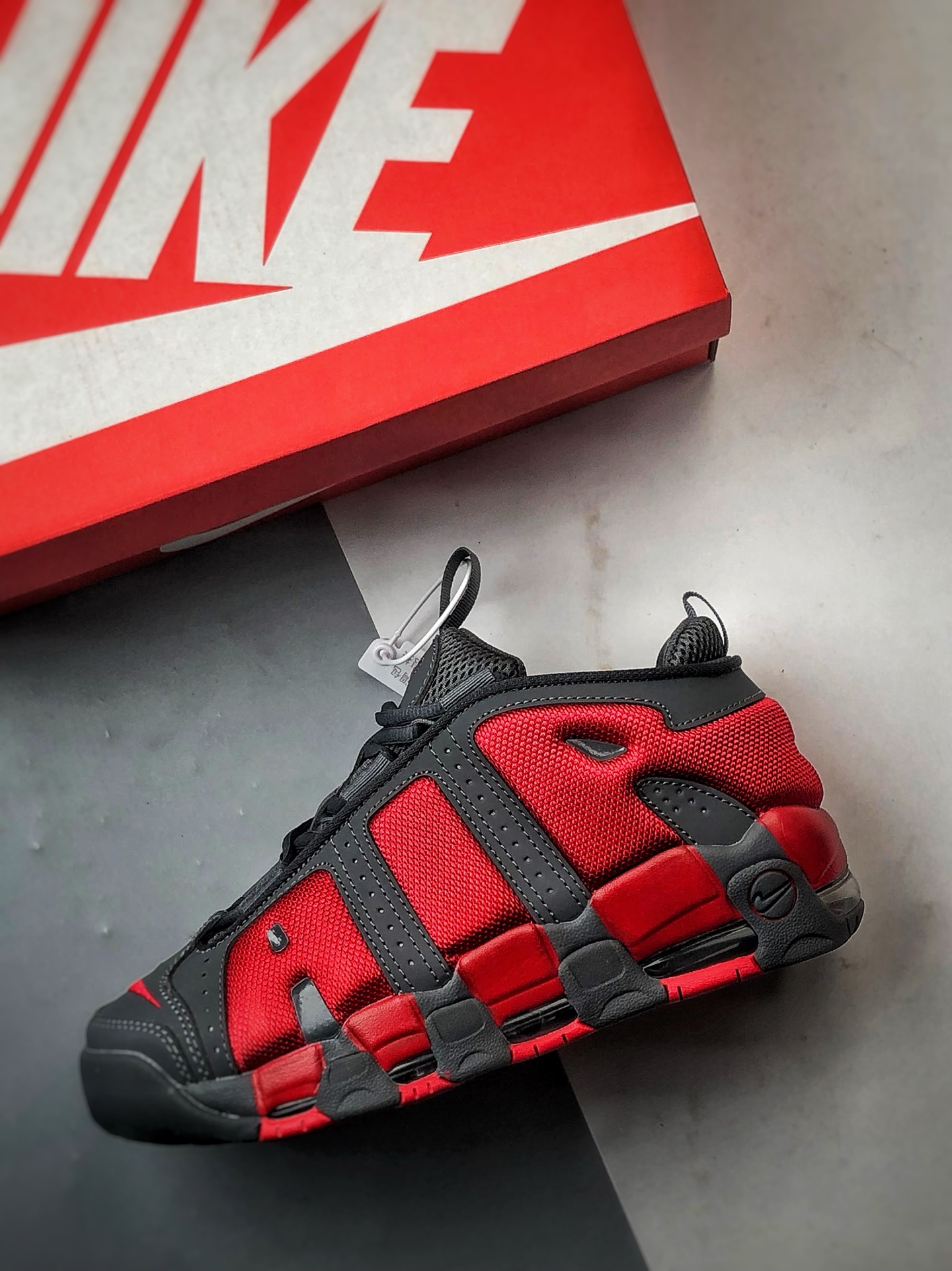 NK Air More Uptempo Low 深灰红  FZ3055-002