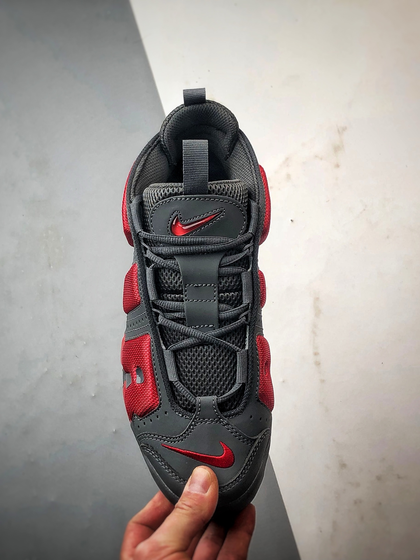 NK Air More Uptempo Low 深灰红  FZ3055-002