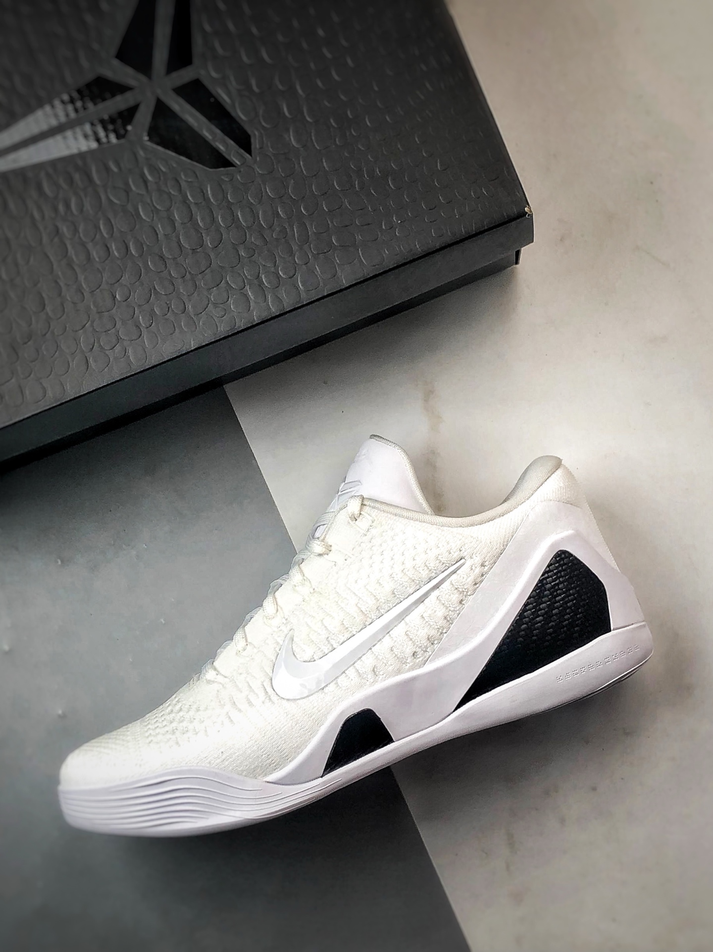 NK Kobe 9 Elite Low Protro ”Halo” 灭世纯原 重磅新品 科比9代精英低帮 白色 FZ7334-100