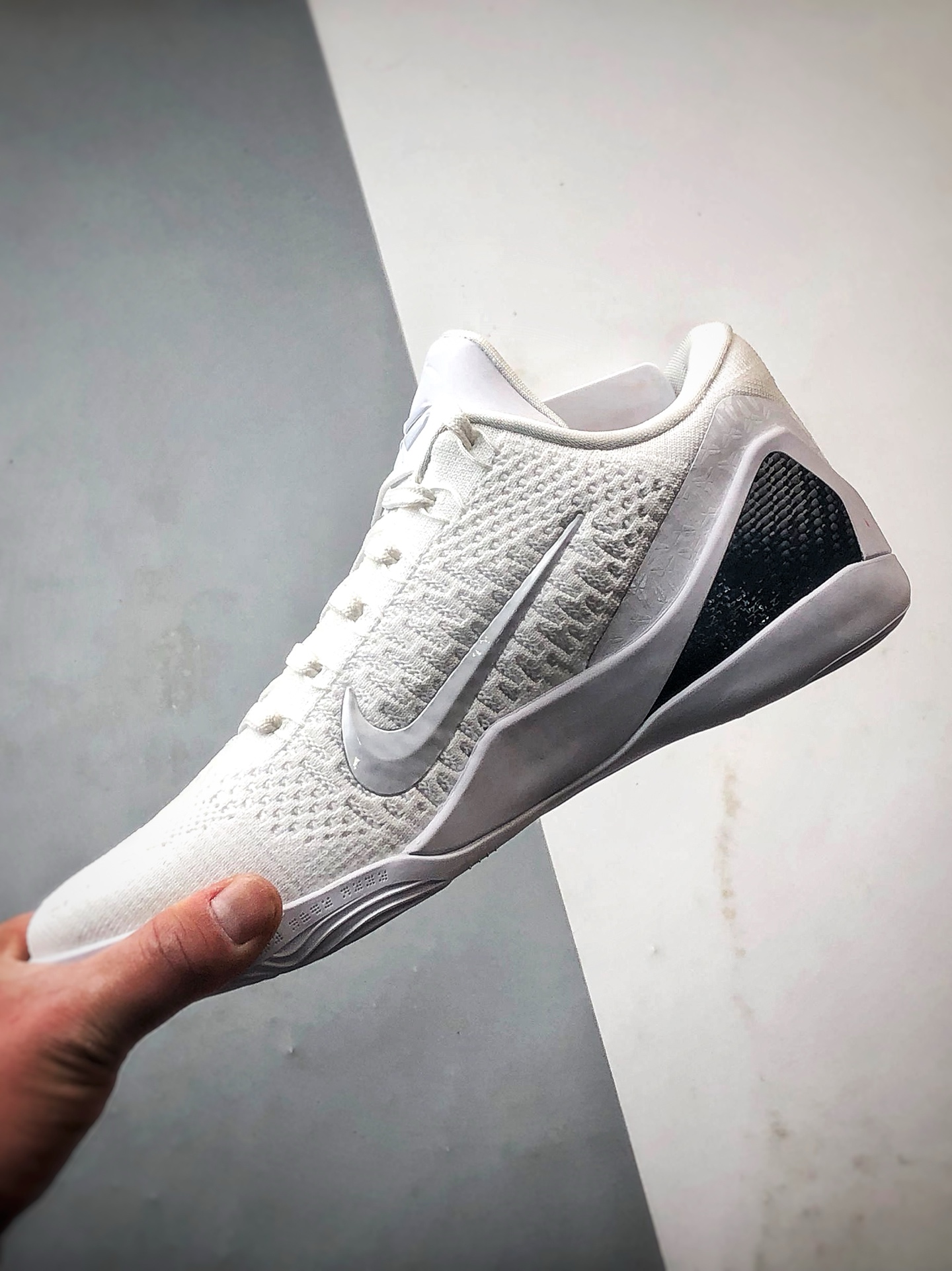 NK Kobe 9 Elite Low Protro ”Halo” 灭世纯原 重磅新品 科比9代精英低帮 白色 FZ7334-100