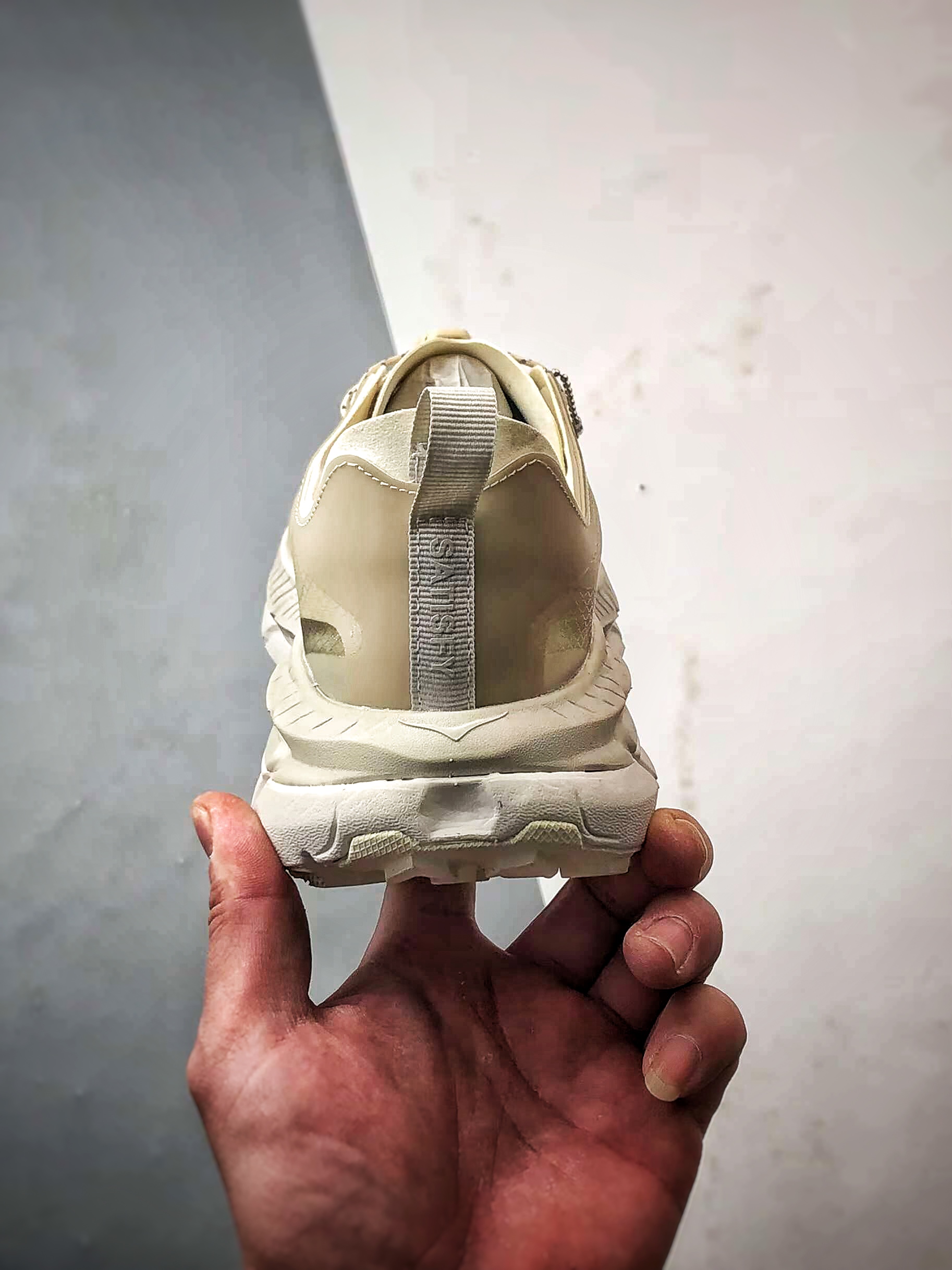 Satisfy x Hoka One One Mafate Speed 4 米白 玛法特低帮轻量户外运动鞋  1157050-BONE