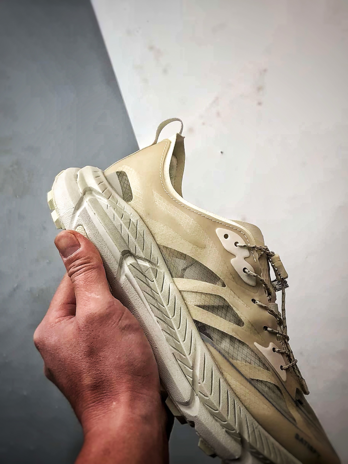Satisfy x Hoka One One Mafate Speed 4 米白 玛法特低帮轻量户外运动鞋  1157050-BONE