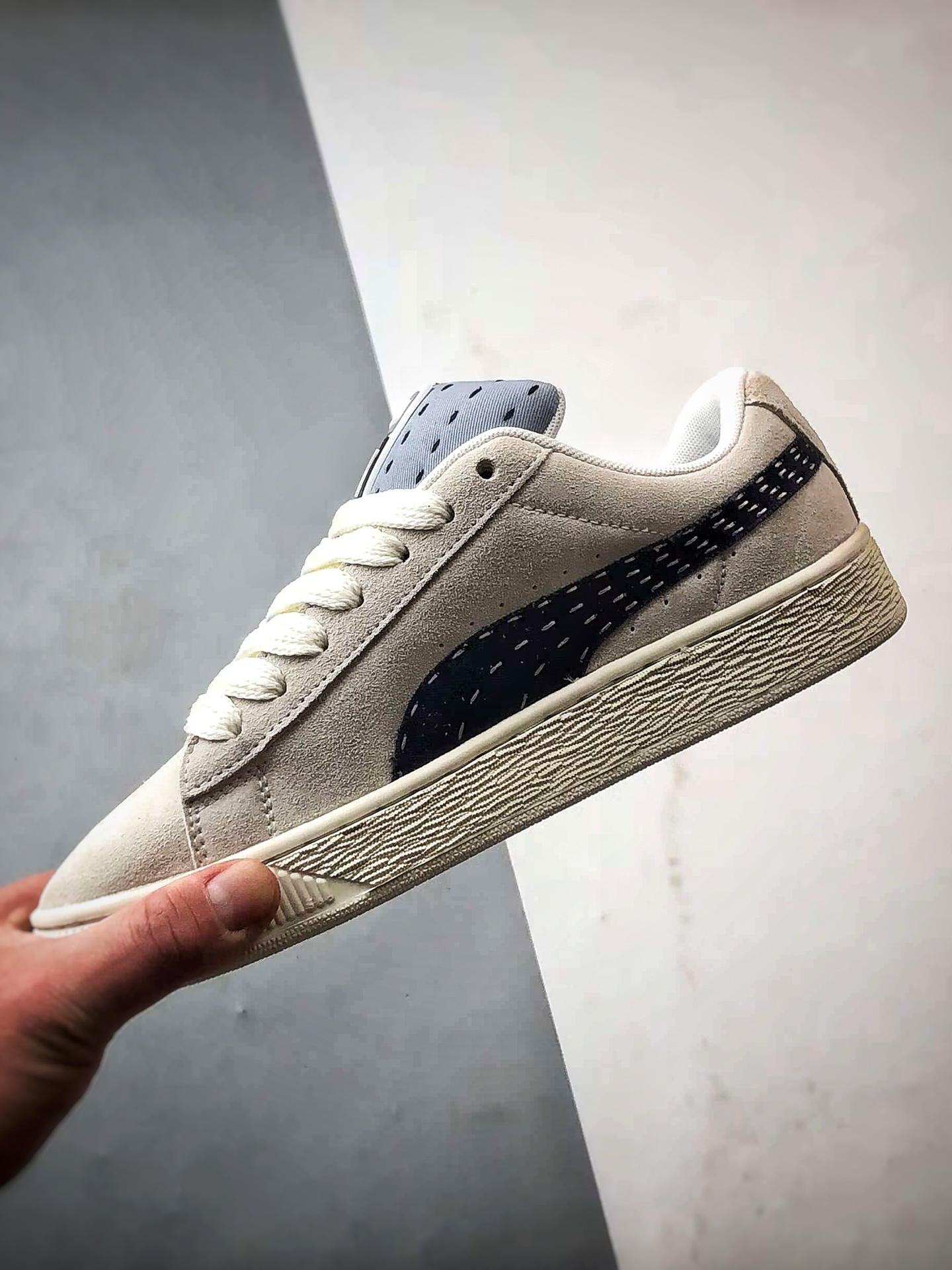 Puma Suede XL 米白黑 绒面革舒适百搭休闲低帮板鞋  395777-02