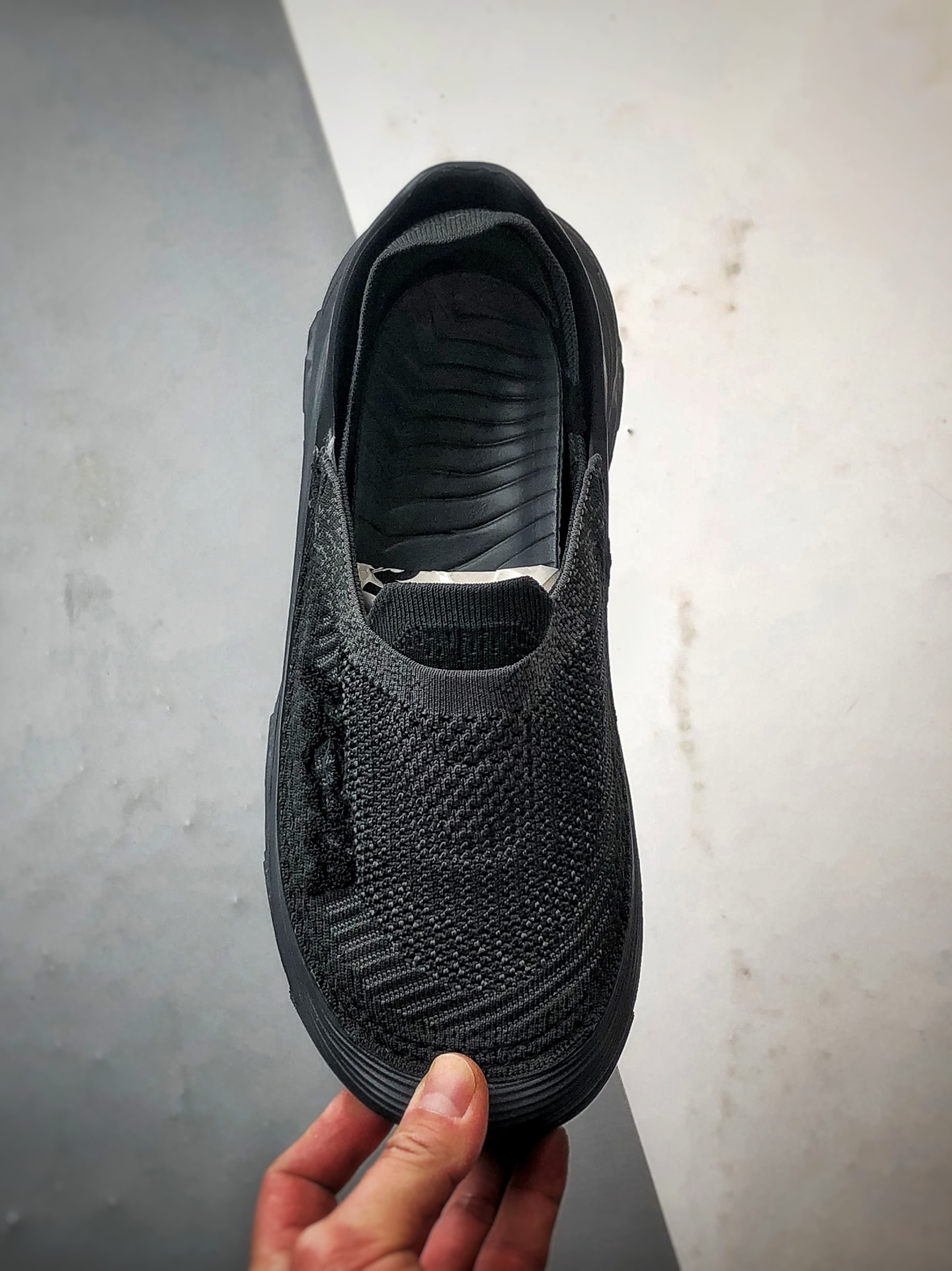 Hoka One One Restore TC 黑色 一脚蹬潮流徒步舒适缓震运动鞋  1134532-BBLC