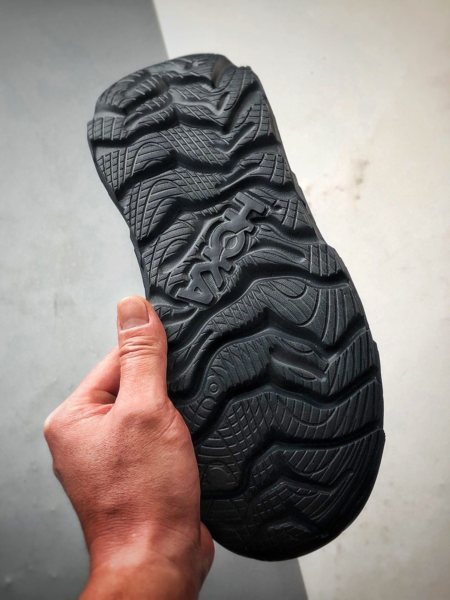 Hoka One One Restore TC 黑色 一脚蹬潮流徒步舒适缓震运动鞋  1134532-BBLC