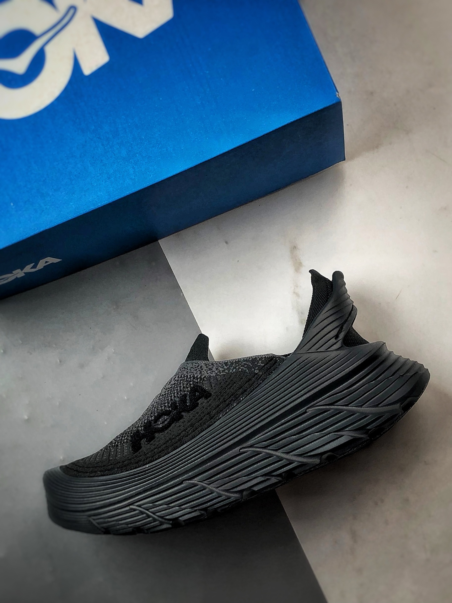 Hoka One One Restore TC 黑色 一脚蹬潮流徒步舒适缓震运动鞋  1134532-BBLC
