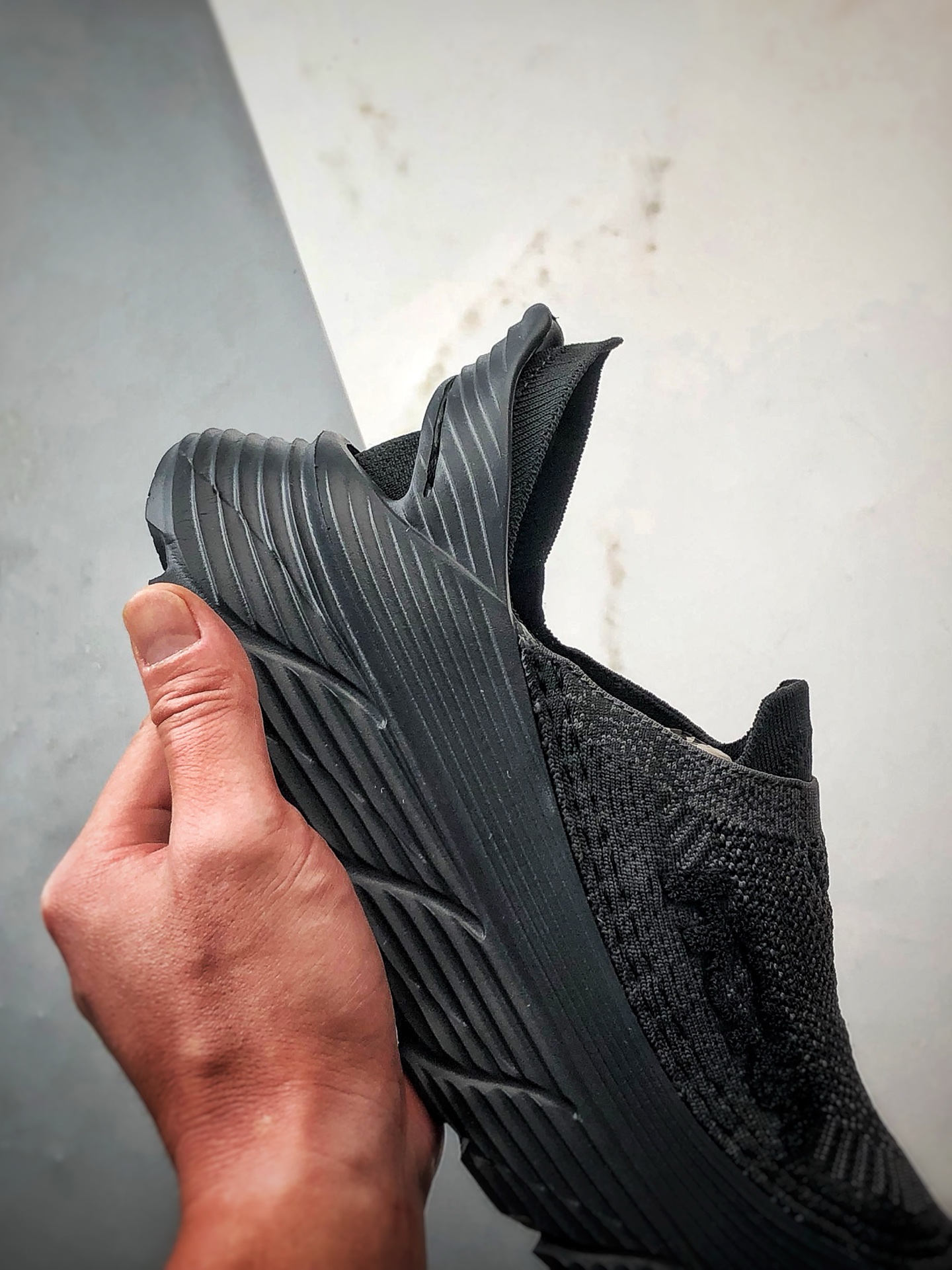 Hoka One One Restore TC 黑色 一脚蹬潮流徒步舒适缓震运动鞋  1134532-BBLC