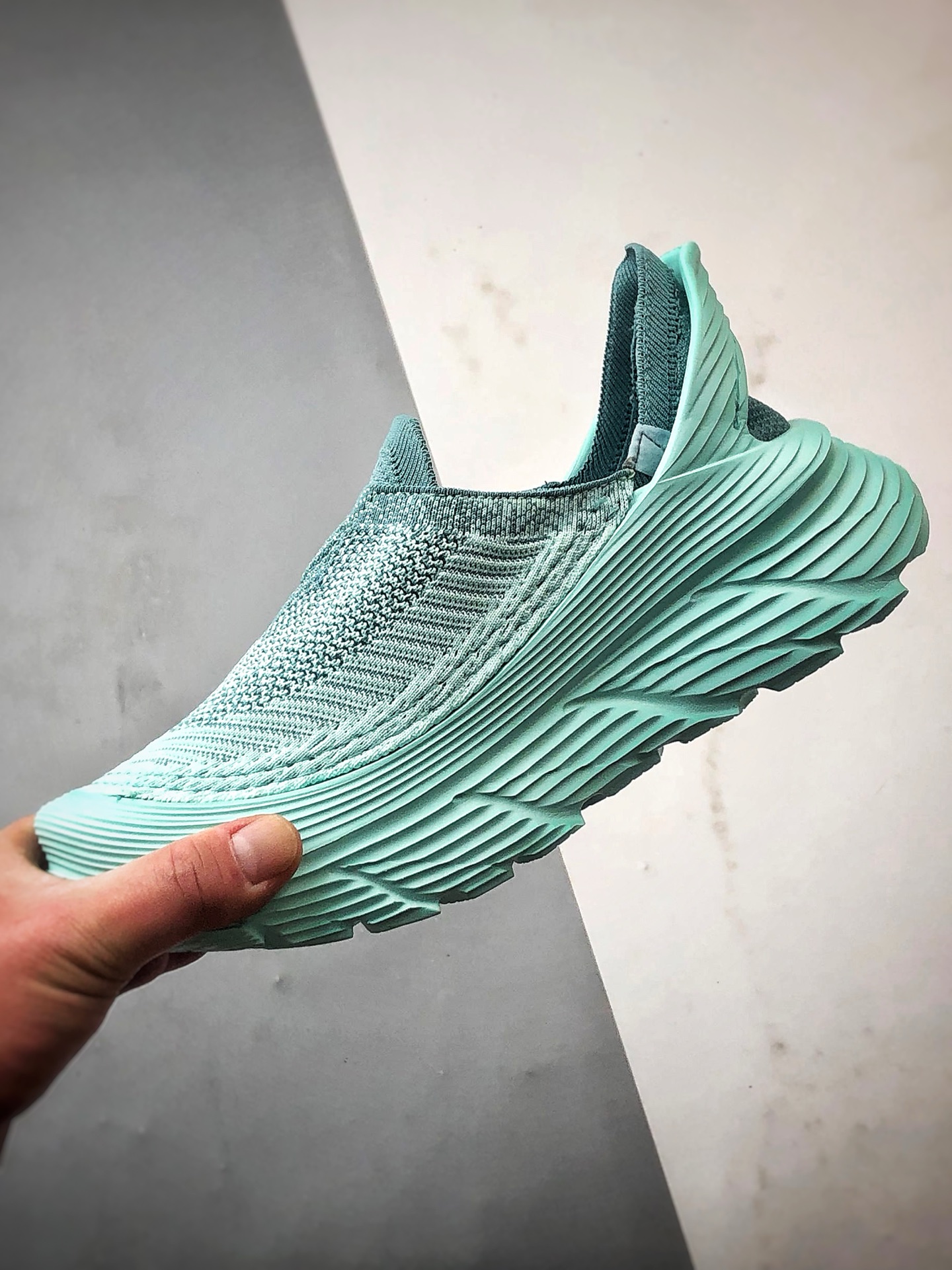 Hoka One One Restore TC 天青色 一脚蹬潮流徒步舒适缓震运动鞋  1134532-OMSO