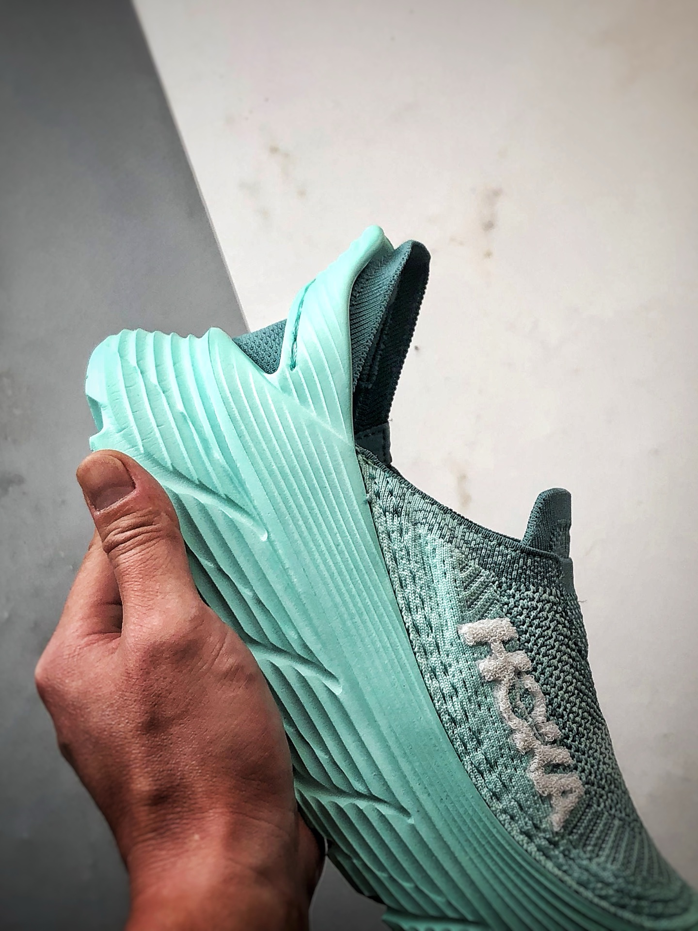 Hoka One One Restore TC 天青色 一脚蹬潮流徒步舒适缓震运动鞋  1134532-OMSO
