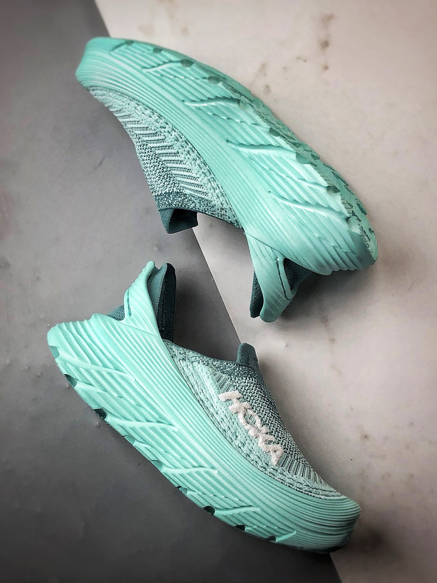 Hoka One One Restore TC 天青色 一脚蹬潮流徒步舒适缓震运动鞋  1134532-OMSO
