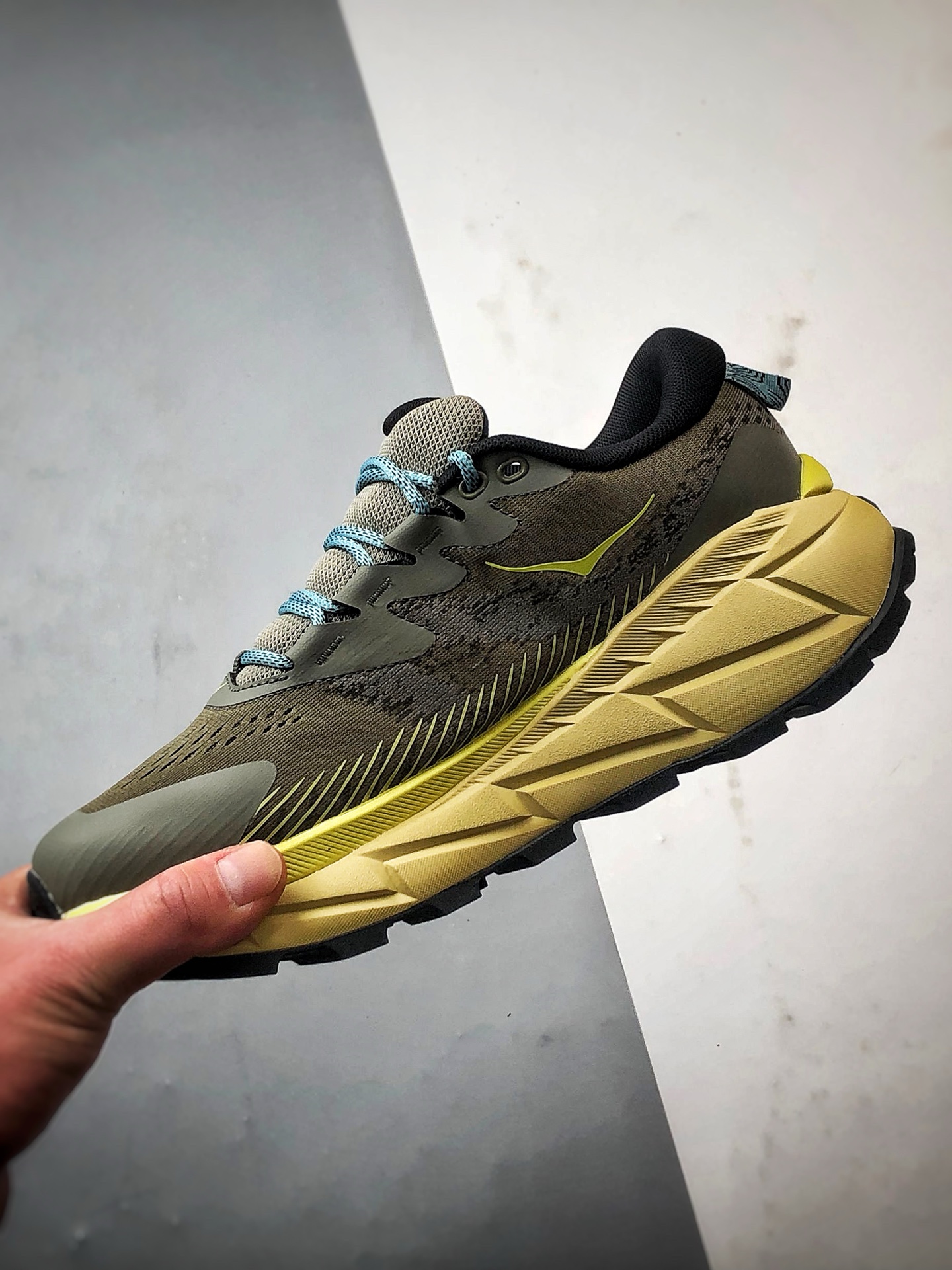 Hoka One One Skyline-Float X 绿色 天际线户外功能休闲徒步鞋  1141610-OHCRT
