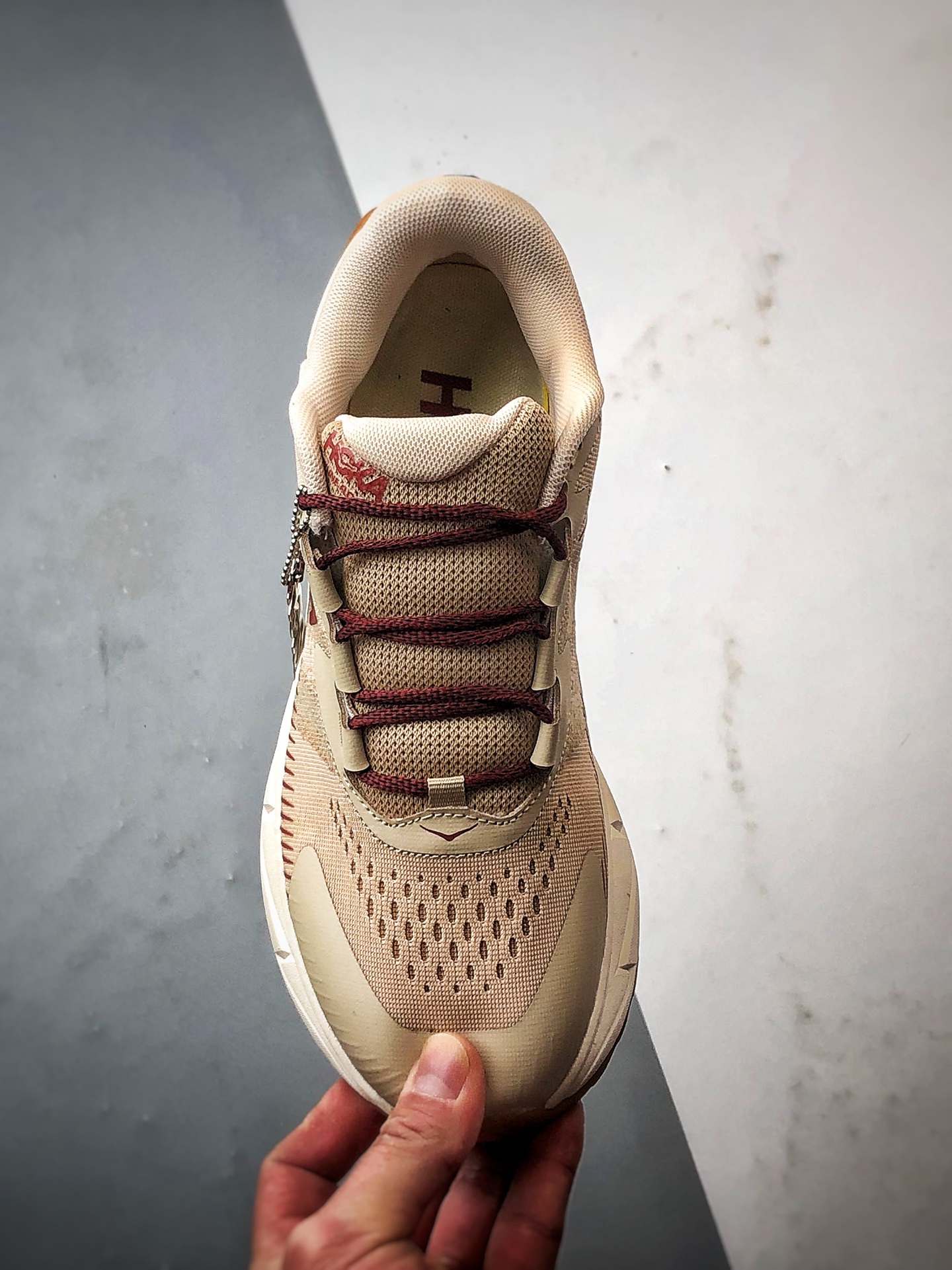 Hoka One One Skyline-Float X 米红 天际线户外功能休闲徒步鞋  1153350-SSEN